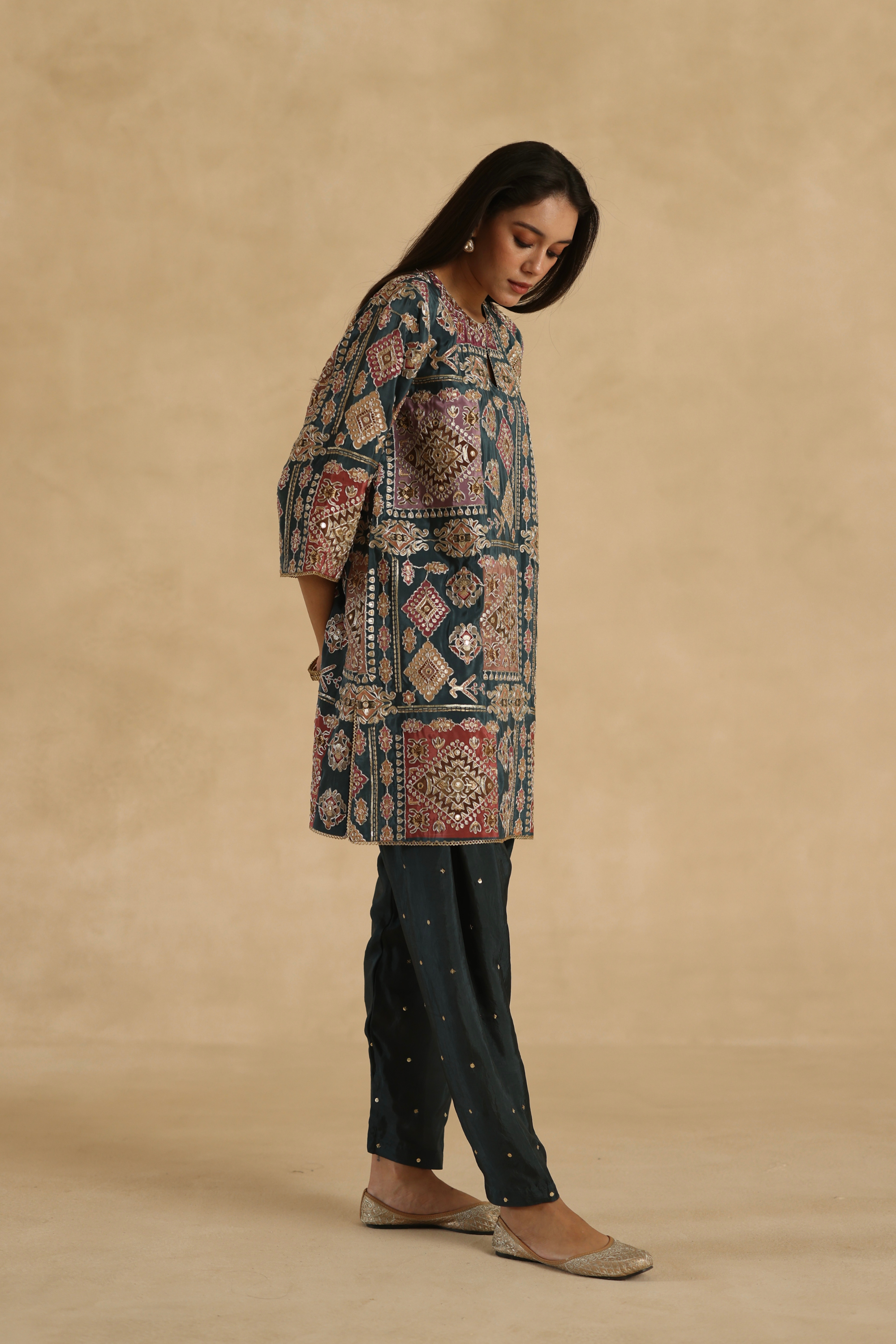 Manik Kurta Set