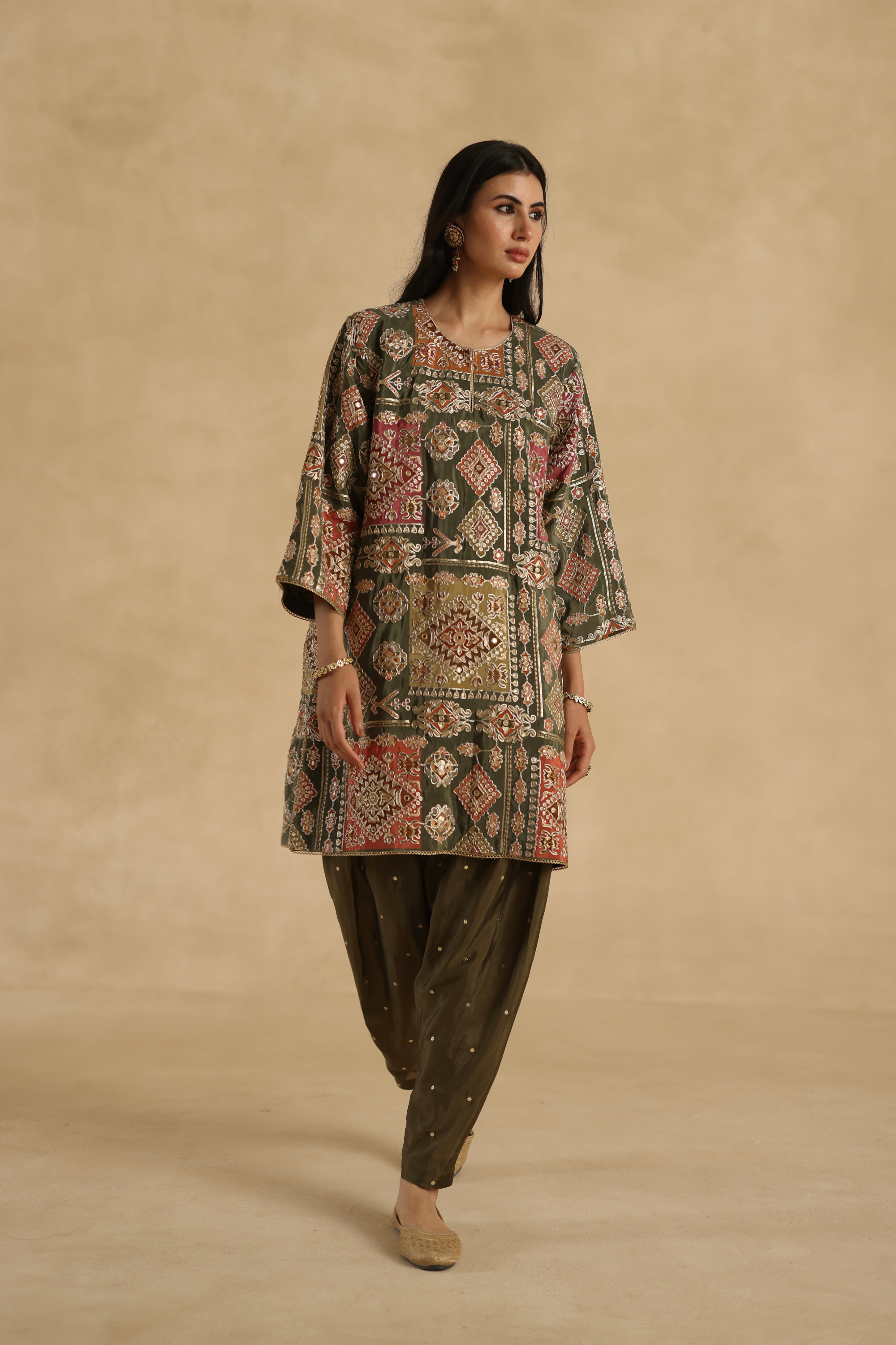 Manik Kurta Set