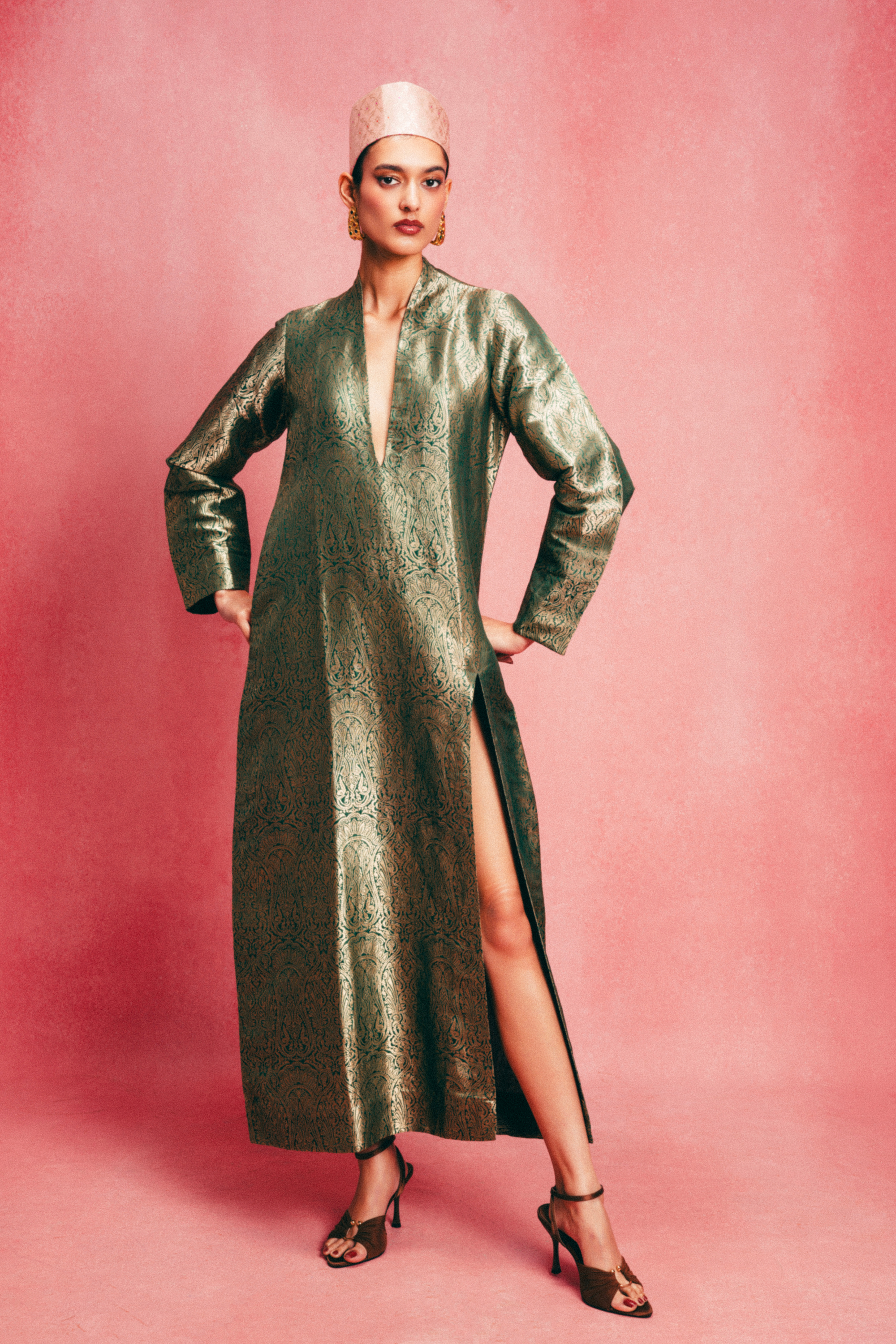 Handwoven Emerald Green Banarasi Kaftan