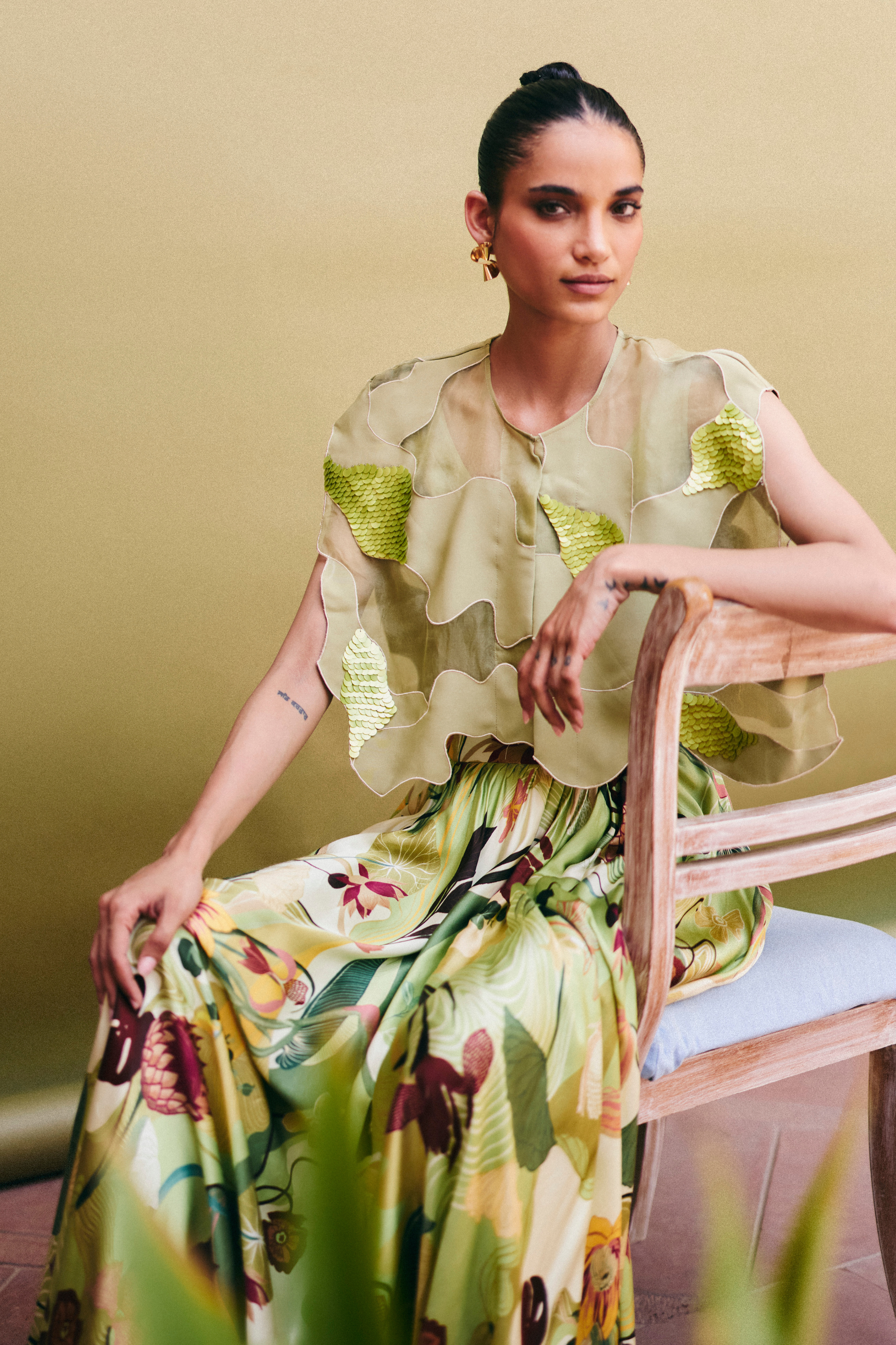 Pradise Skirt With Swril Cape