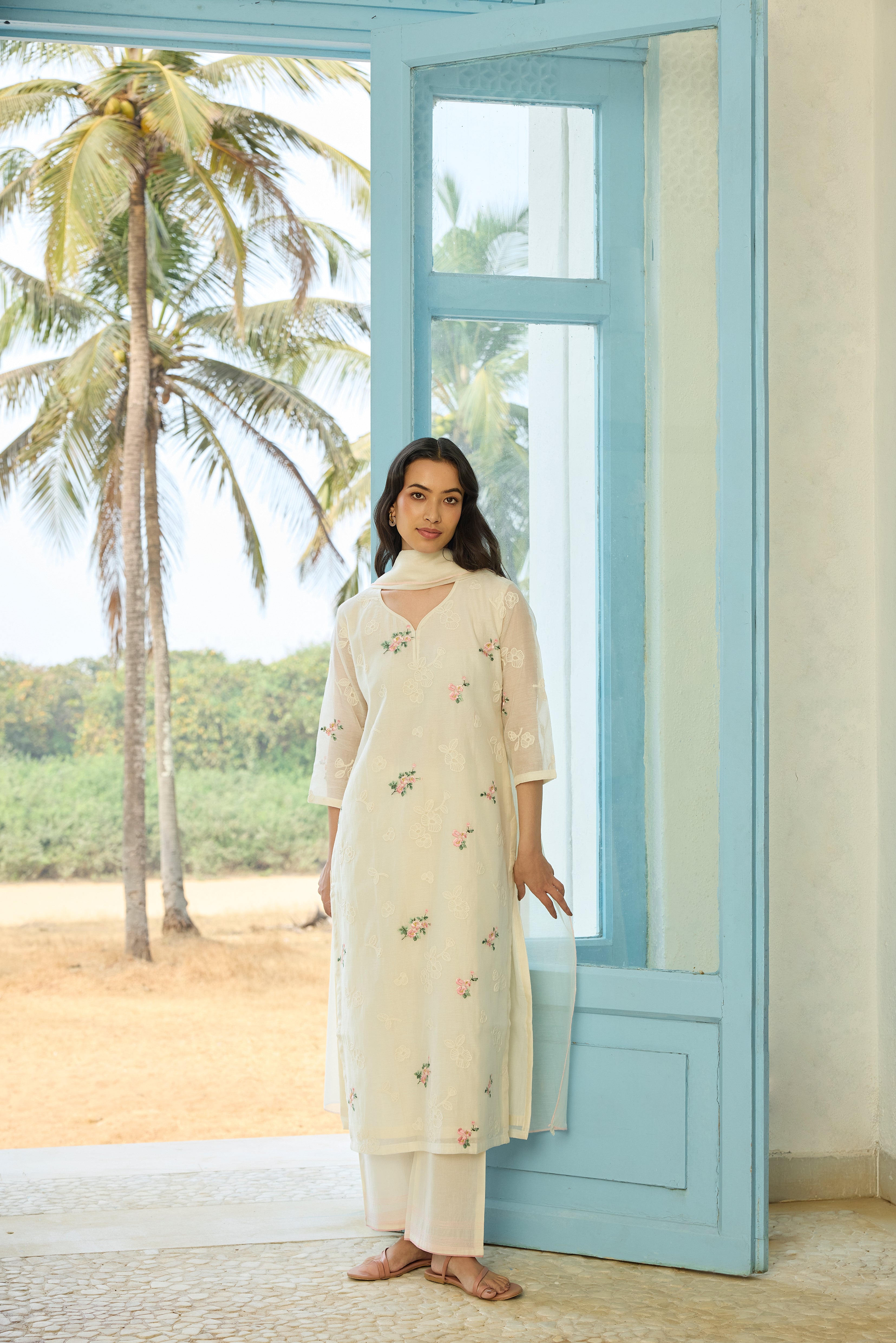 Ivory Thread Embroidered Kurta Set