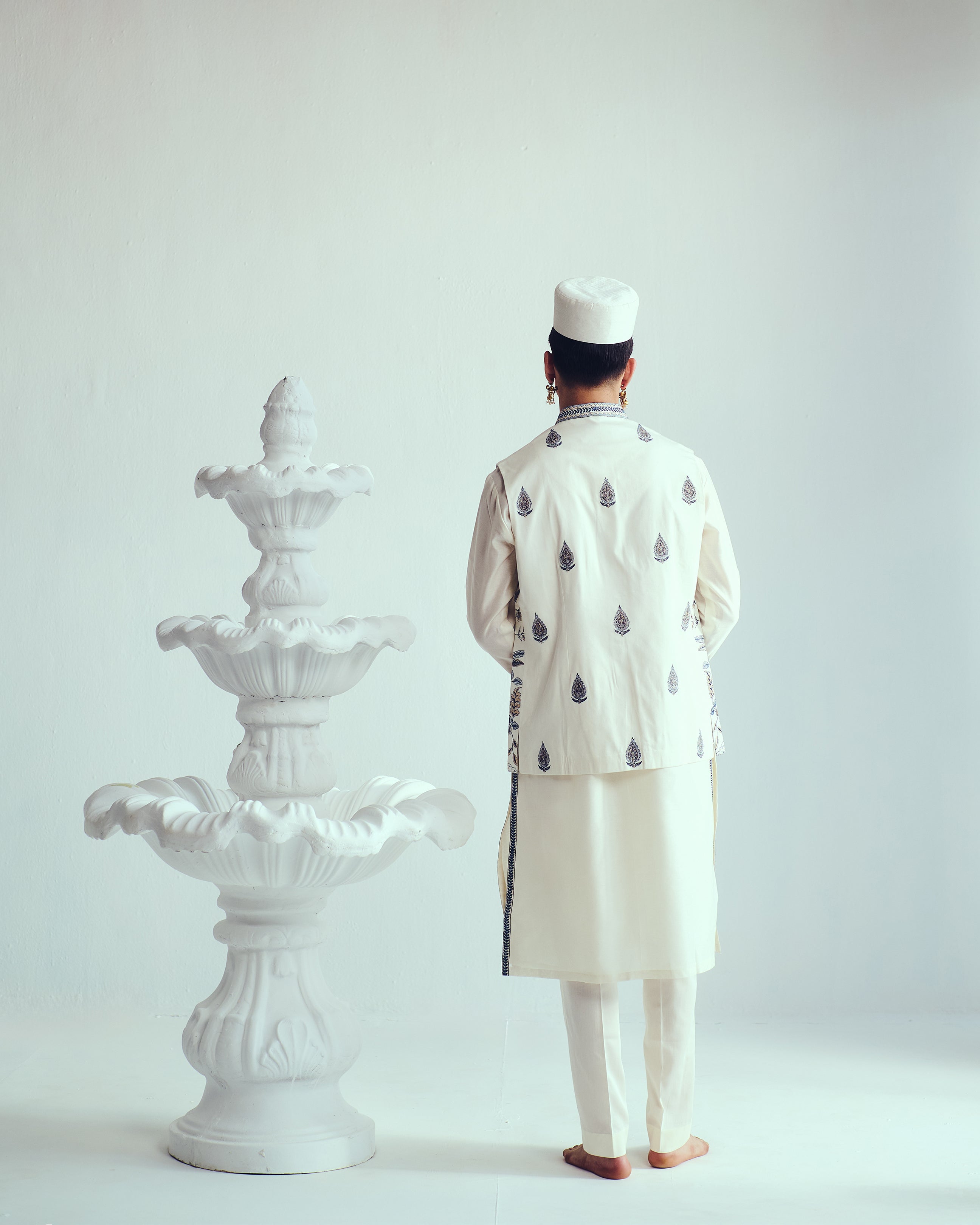 Kurta With Pyjama Pants And Bundi