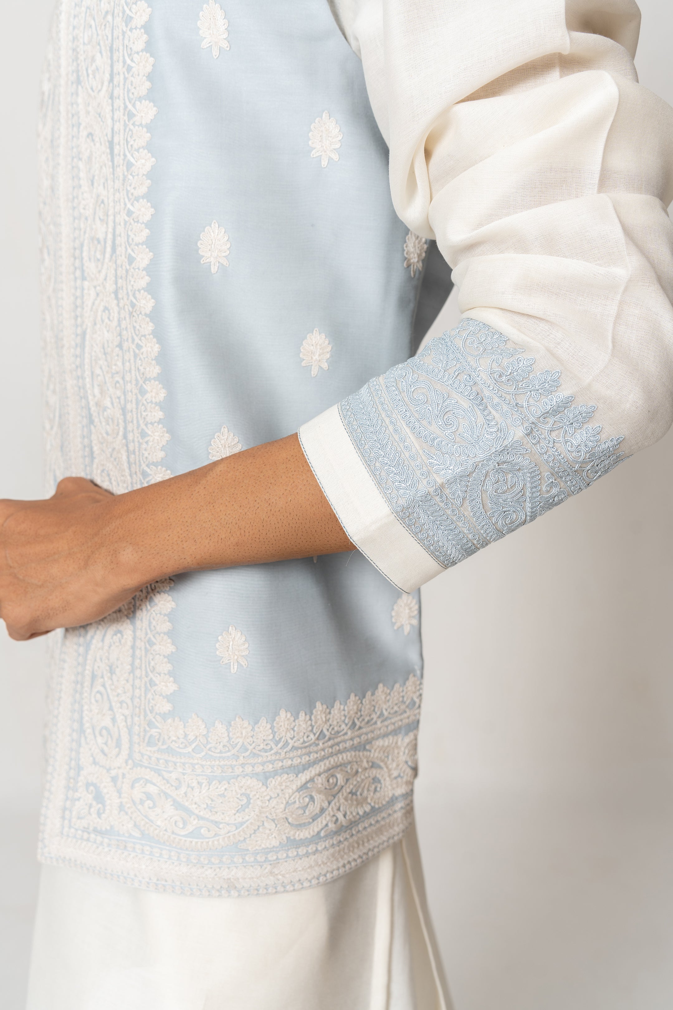 Mist Paisley
