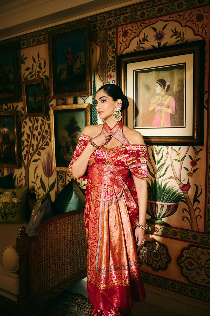Handwoven Ruby Red Mashroo Silk Saree