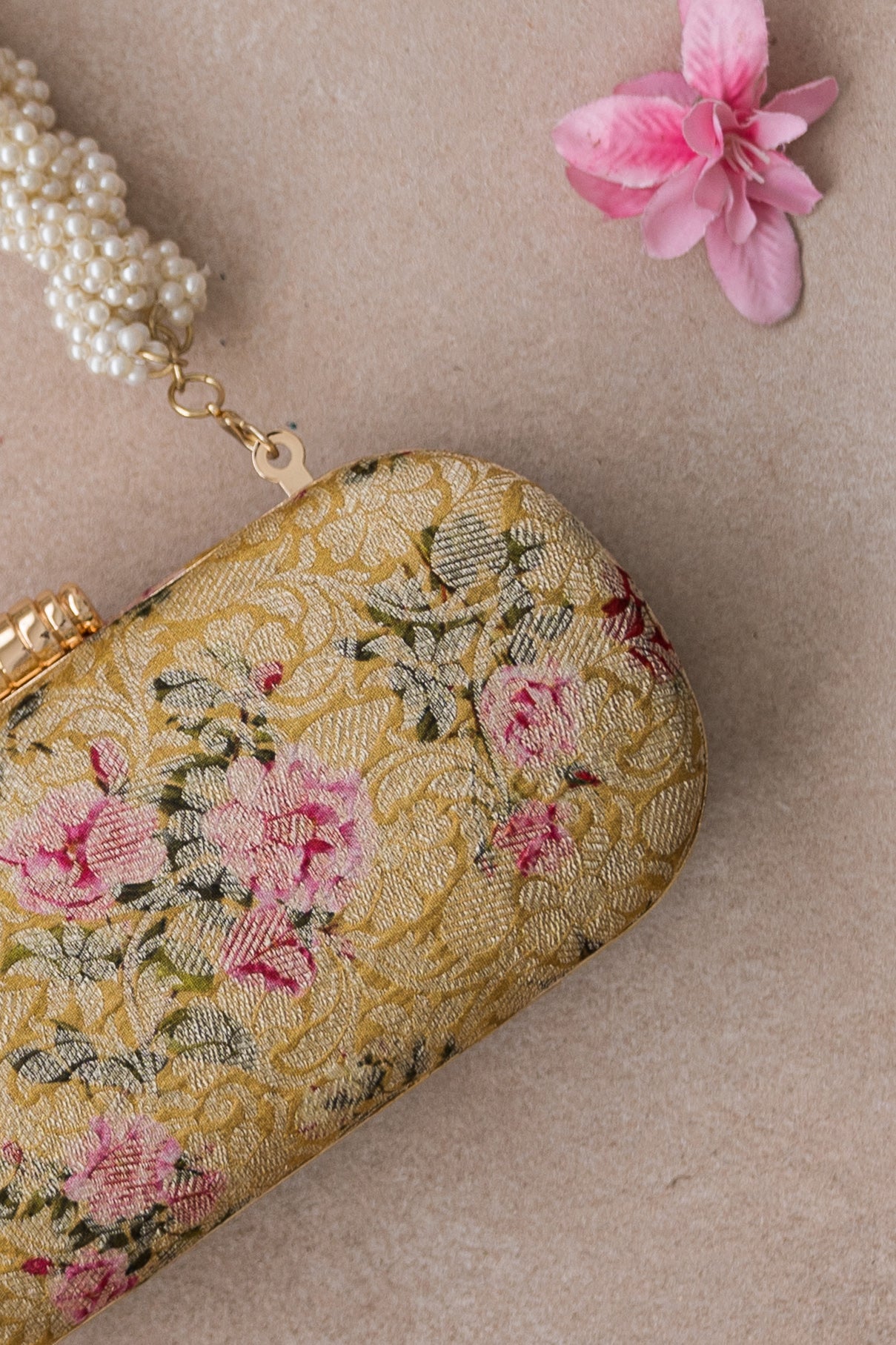 Elora Clutch Mustard