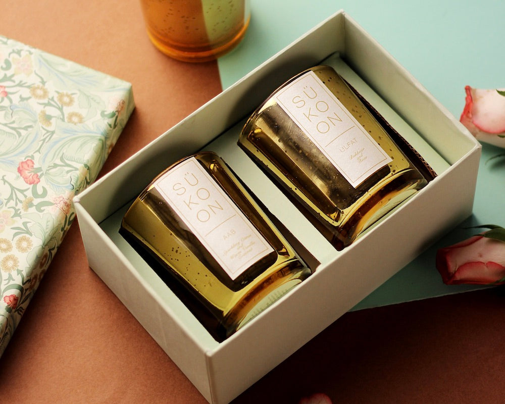 Box with 2 Candles