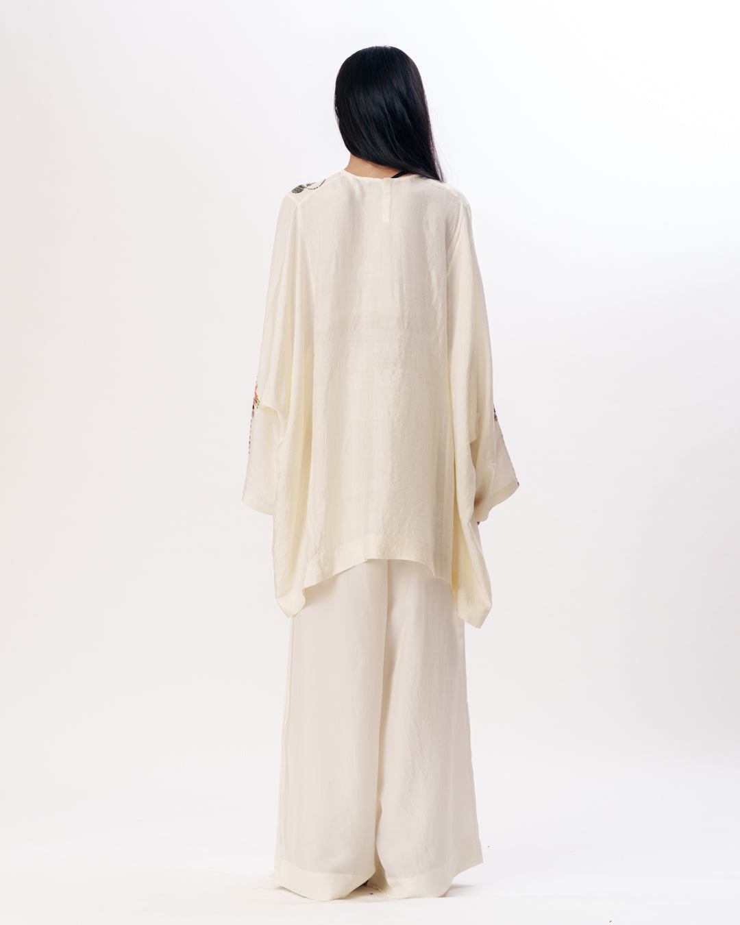 Relaxed Kurta With Pleated Pants