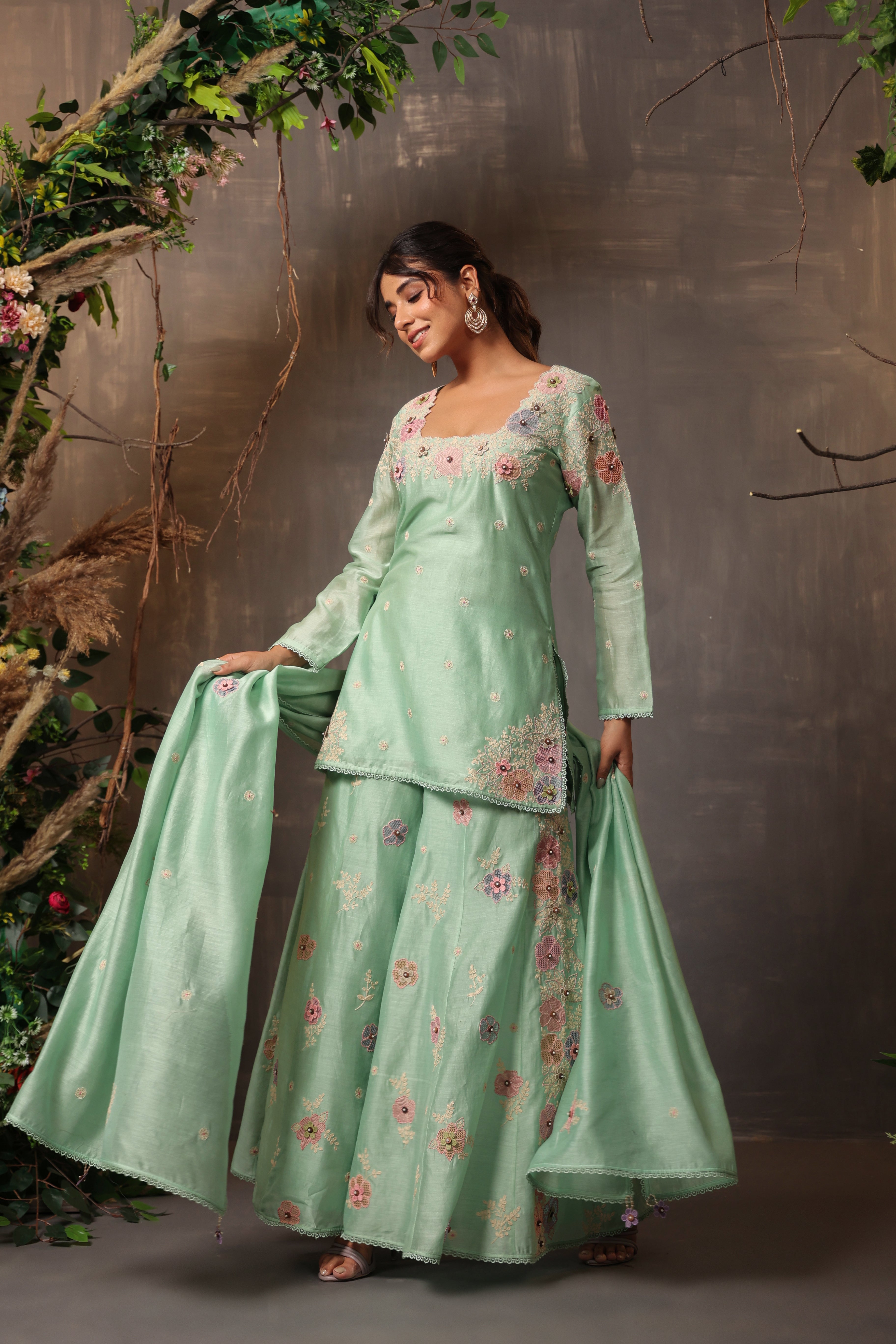 Gulshan Square Neck Sharara