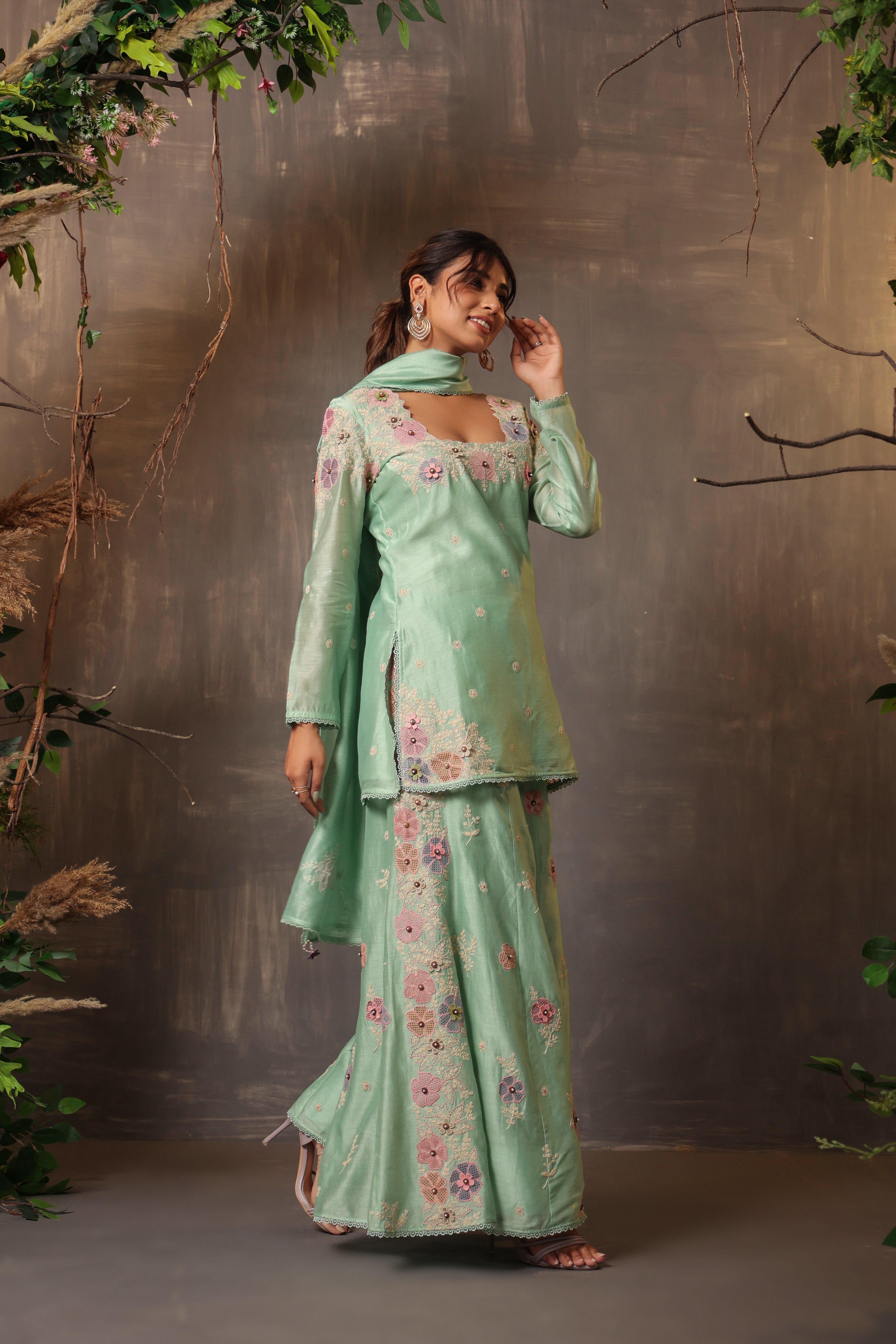 Gulshan Square Neck Sharara