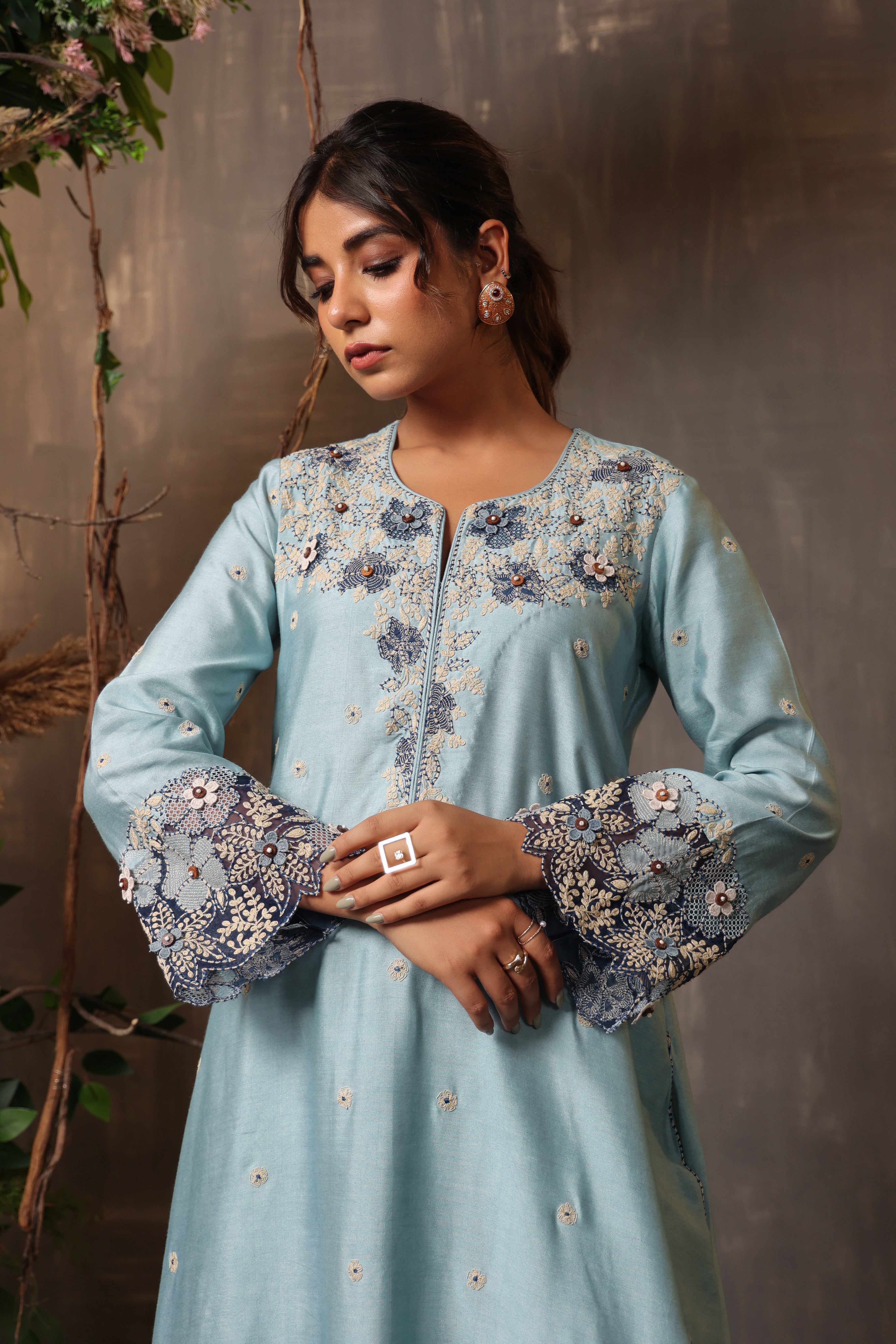 Gulshan Applique Kurta Set