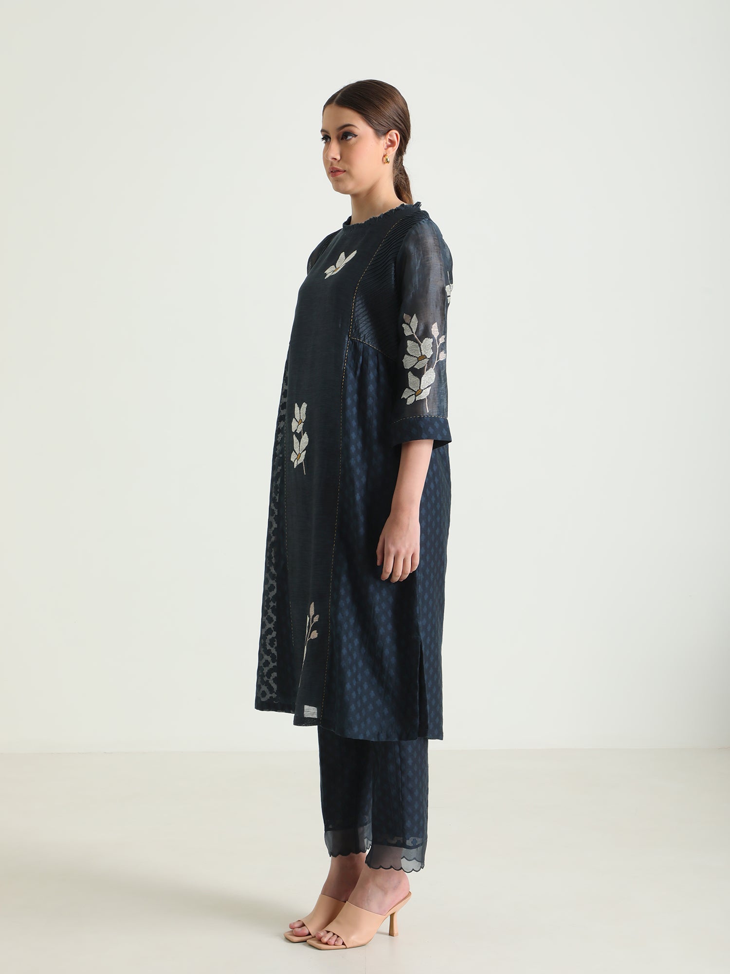 Indigo Tunic In Brocade And Straight Pants With Dupatta