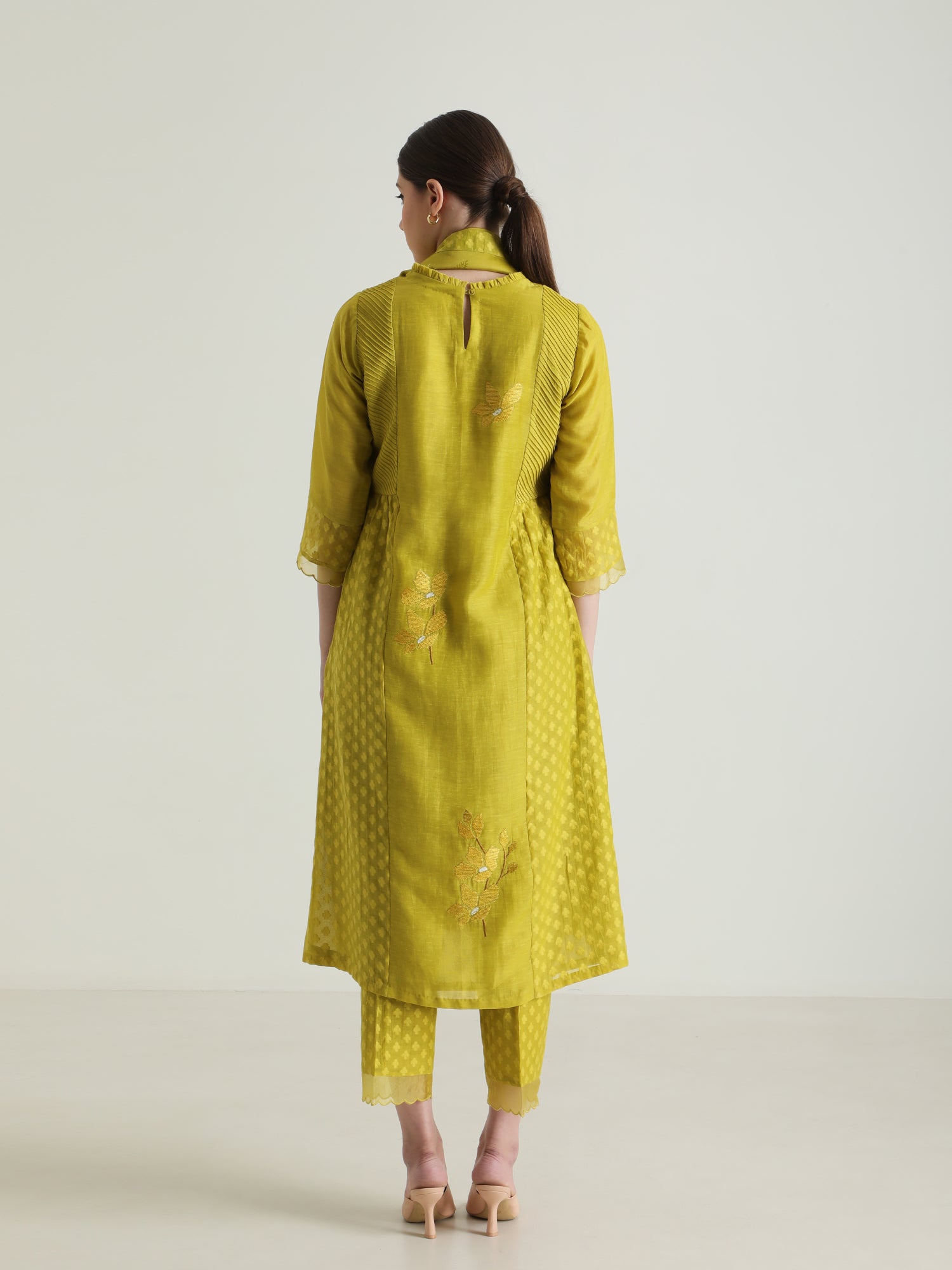 Chartruese Tunic In Brocade And Straight Pants With Dupatta