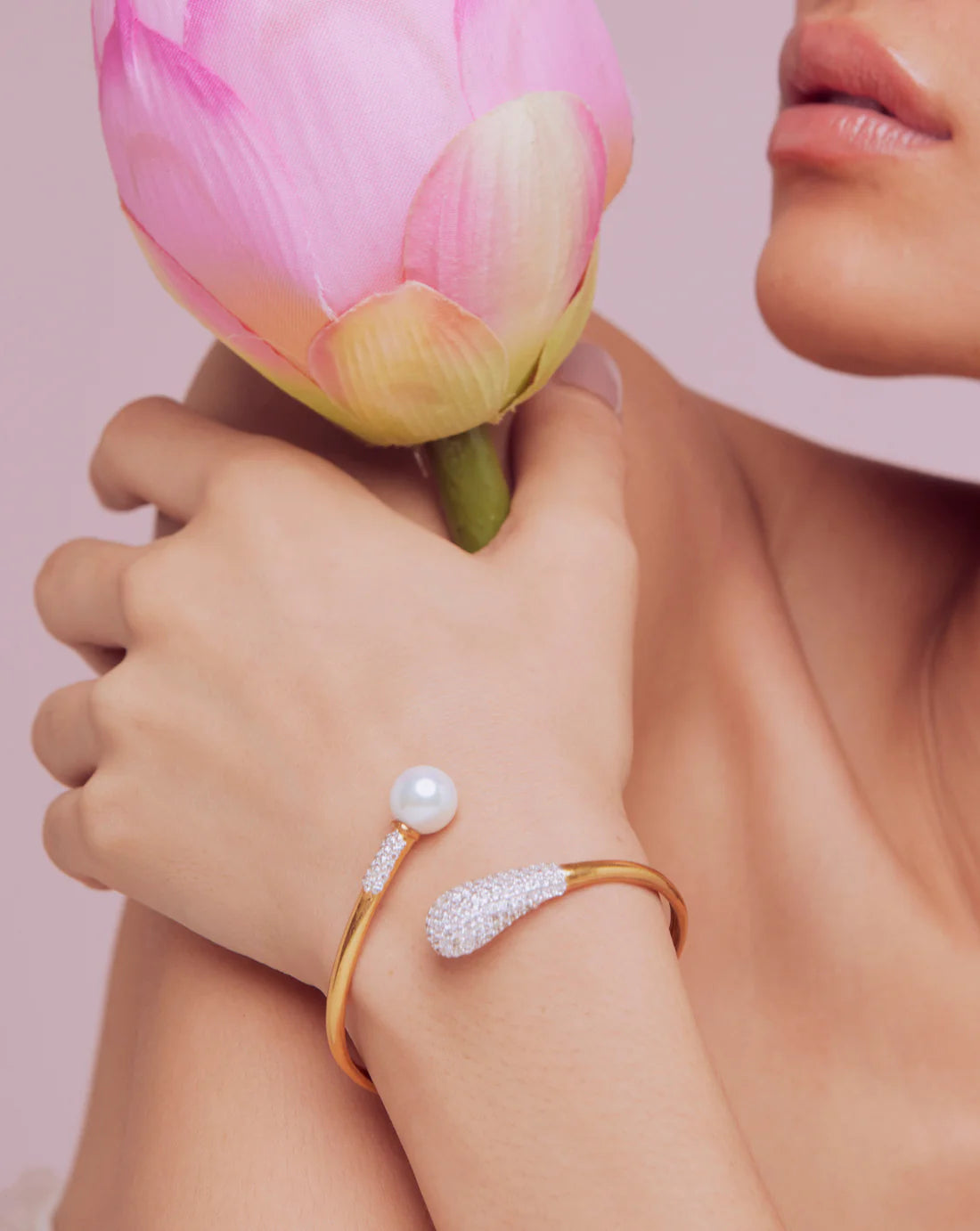 Nova Cuff