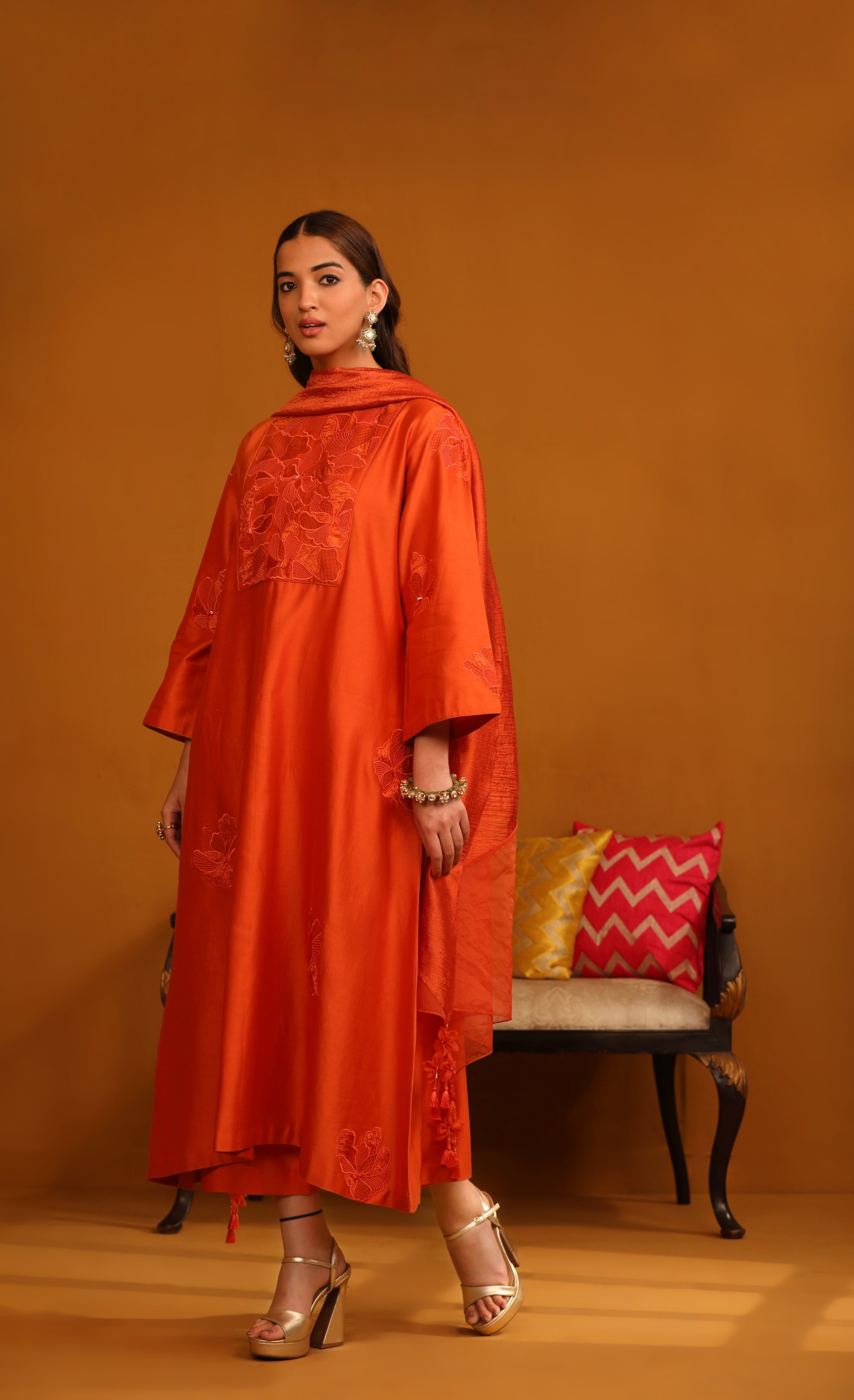 Nafeesa Applique Suit Set - Orange