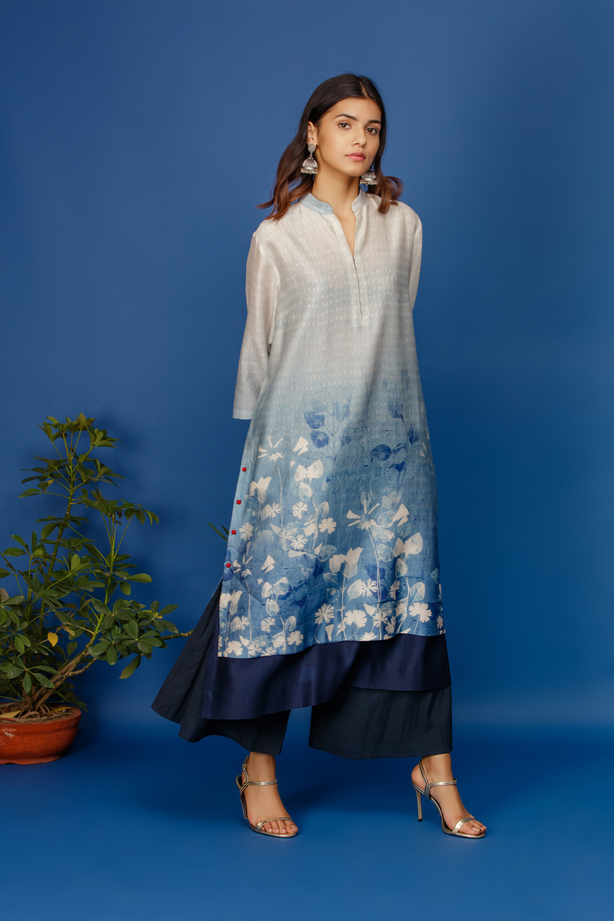 Floral  Printed  Ivory Kurta With Buttoned Down Side Slits