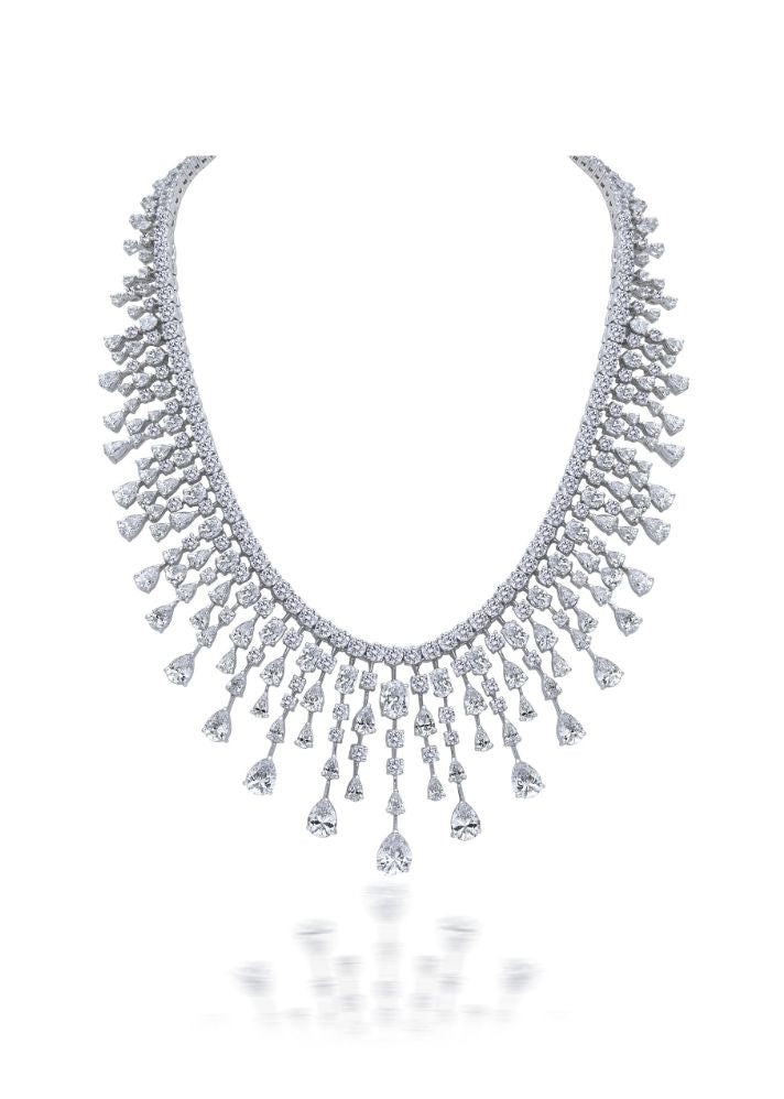 18k white gold necklace with diamonds