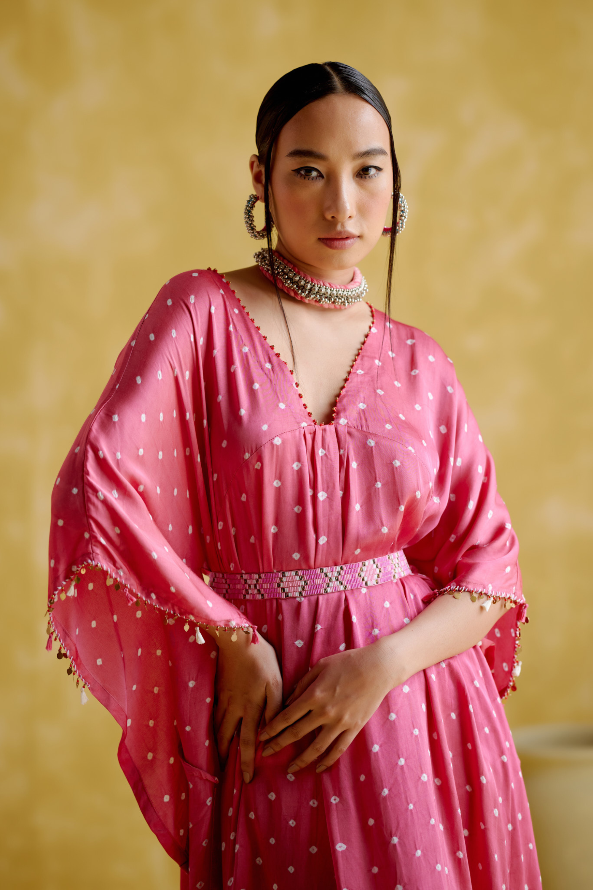 Annika - pink bandhini