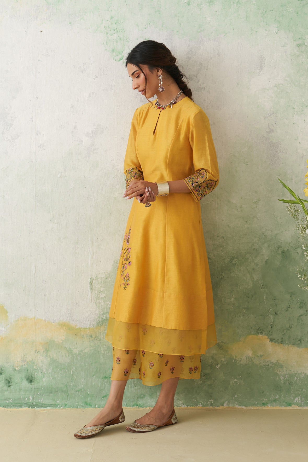 Kashmiri Emb. Kurta Set
