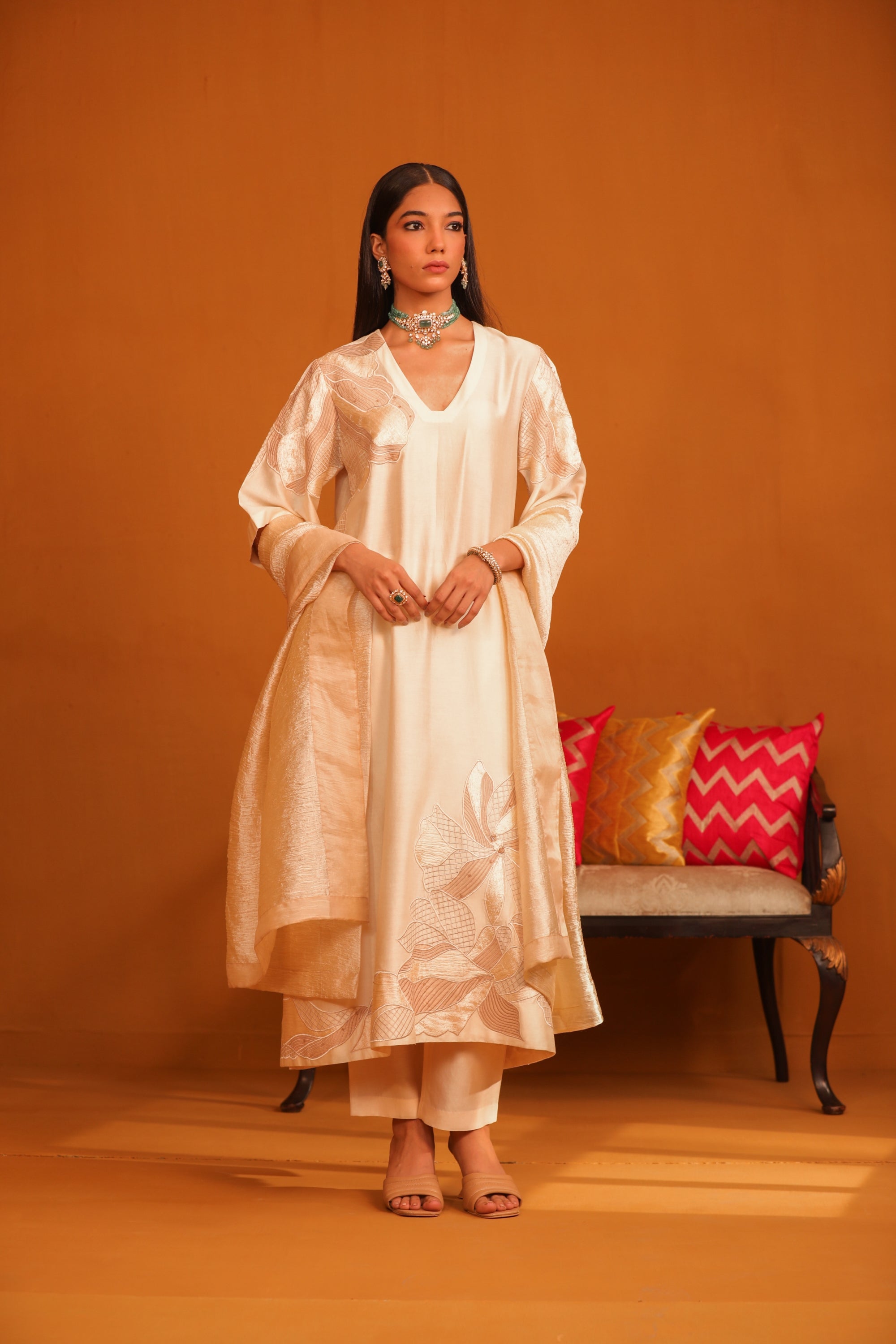 Jasmine Applique Suit Set - Ivory