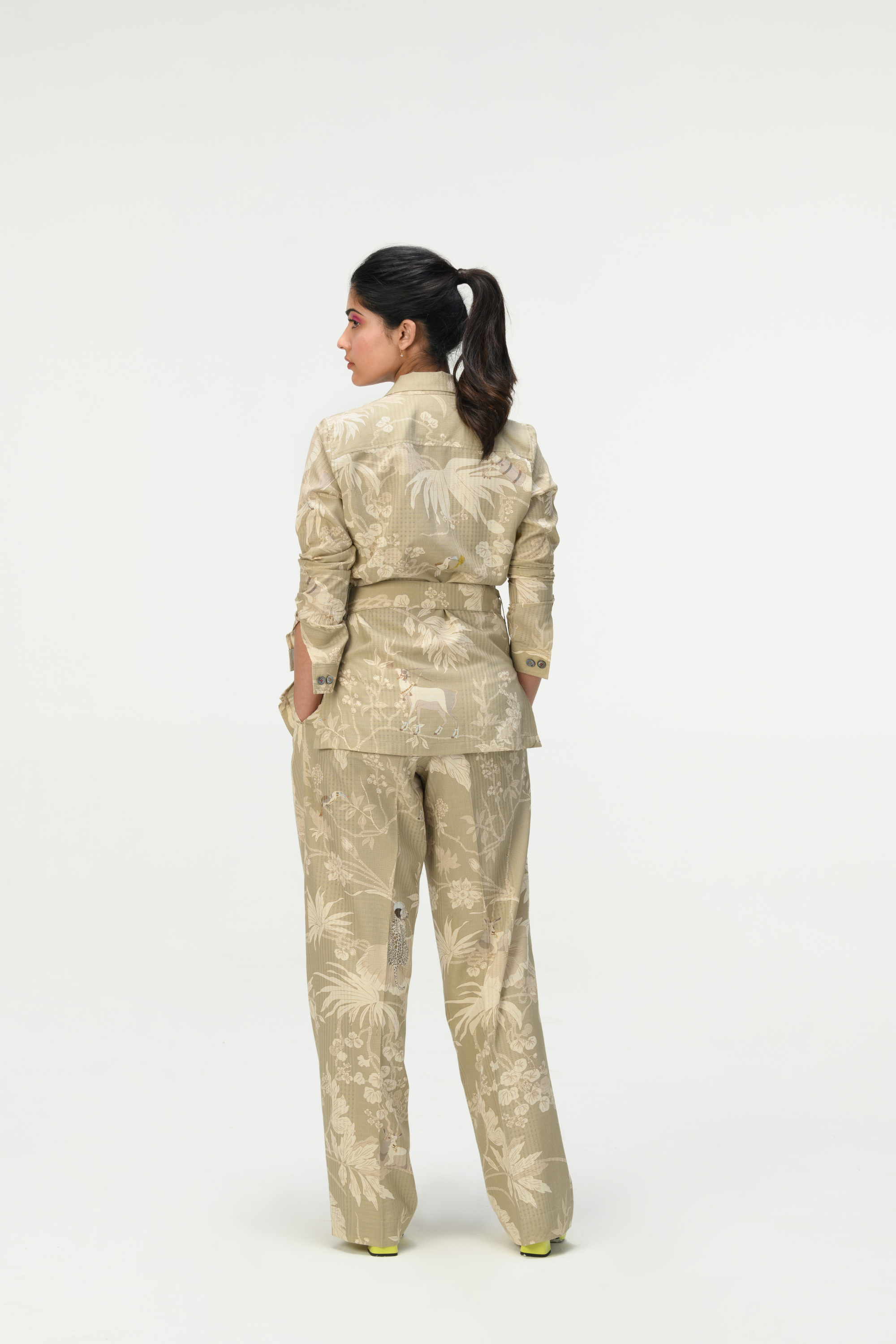 Cotton pleated pants - Women | Mango USA