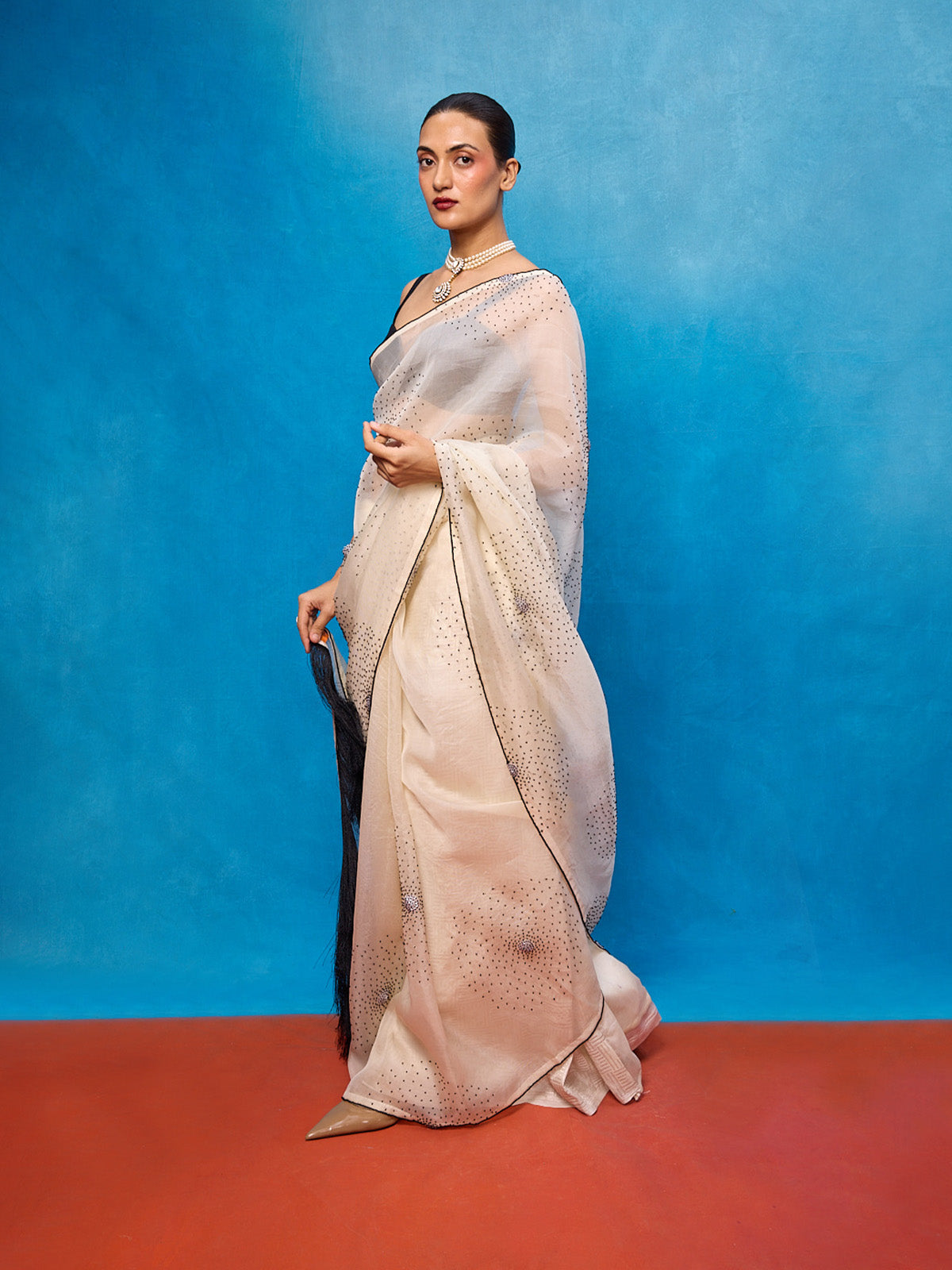 Handwoven Off-white Kora Banarasi Saree