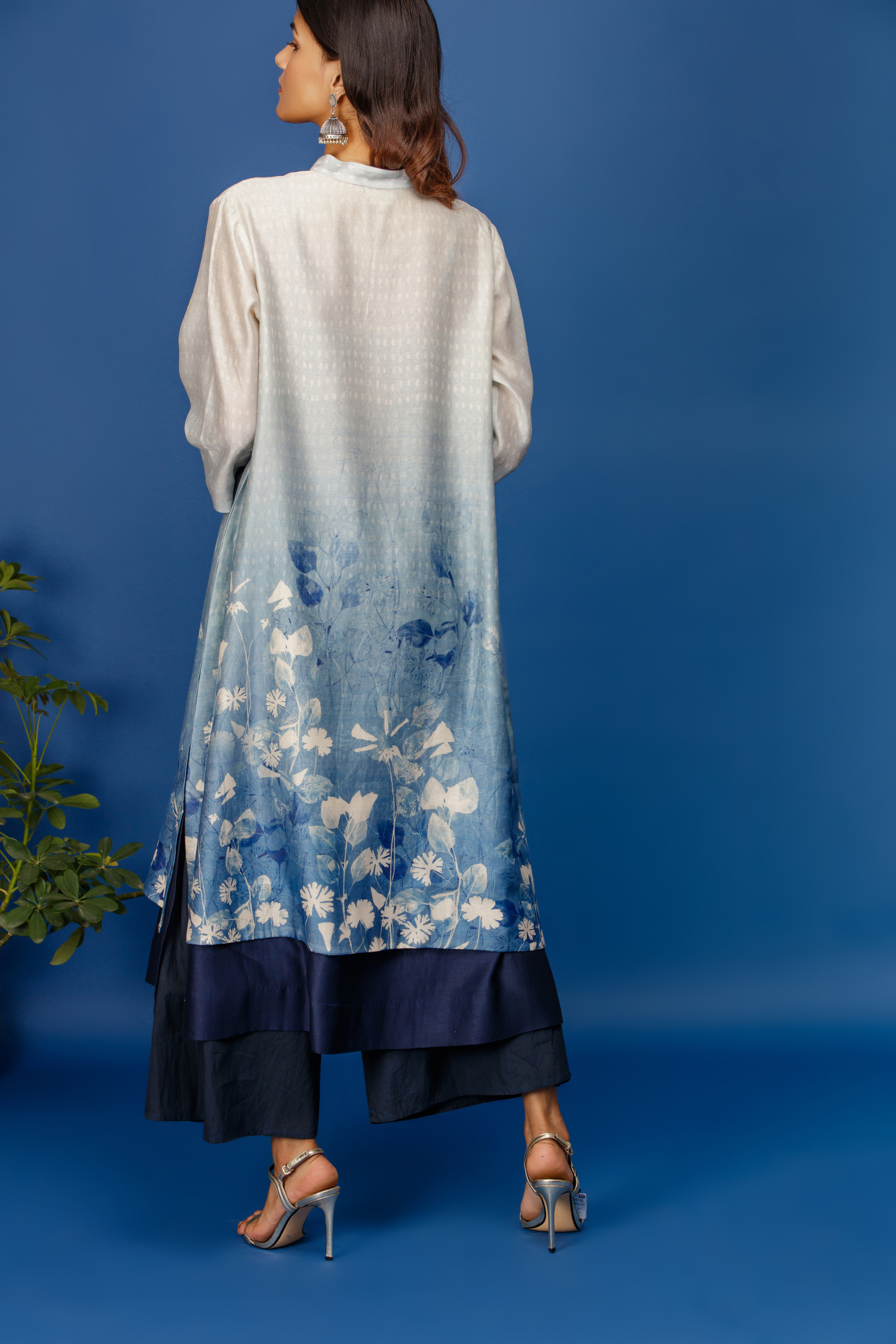 Floral  Printed  Ivory Kurta With Buttoned Down Side Slits