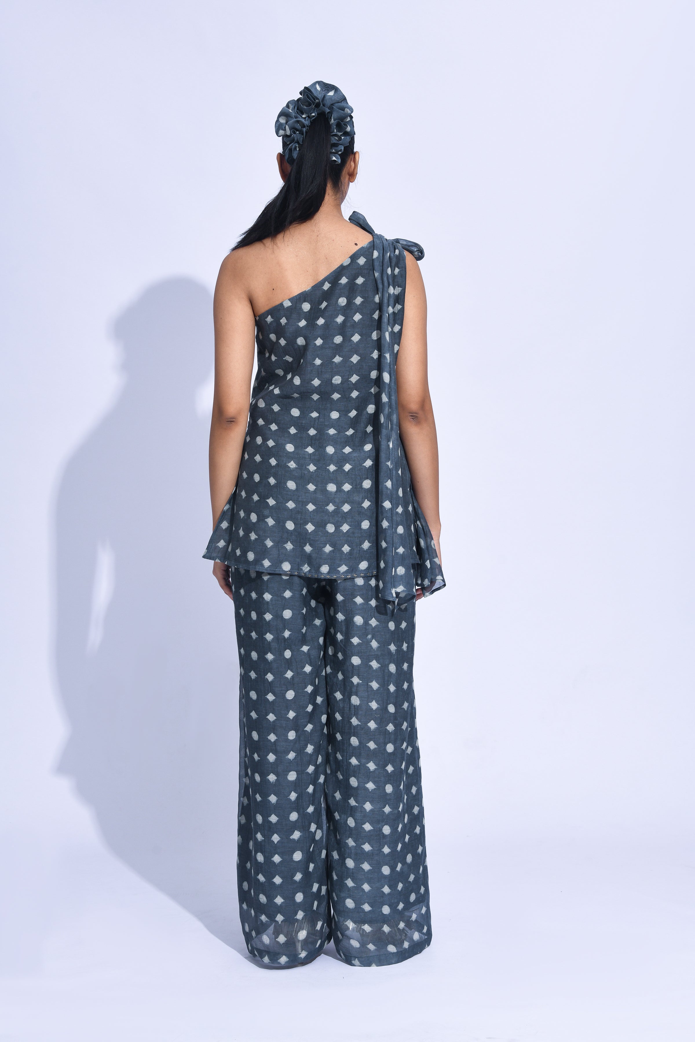 Kala Tama One Shoulder Set