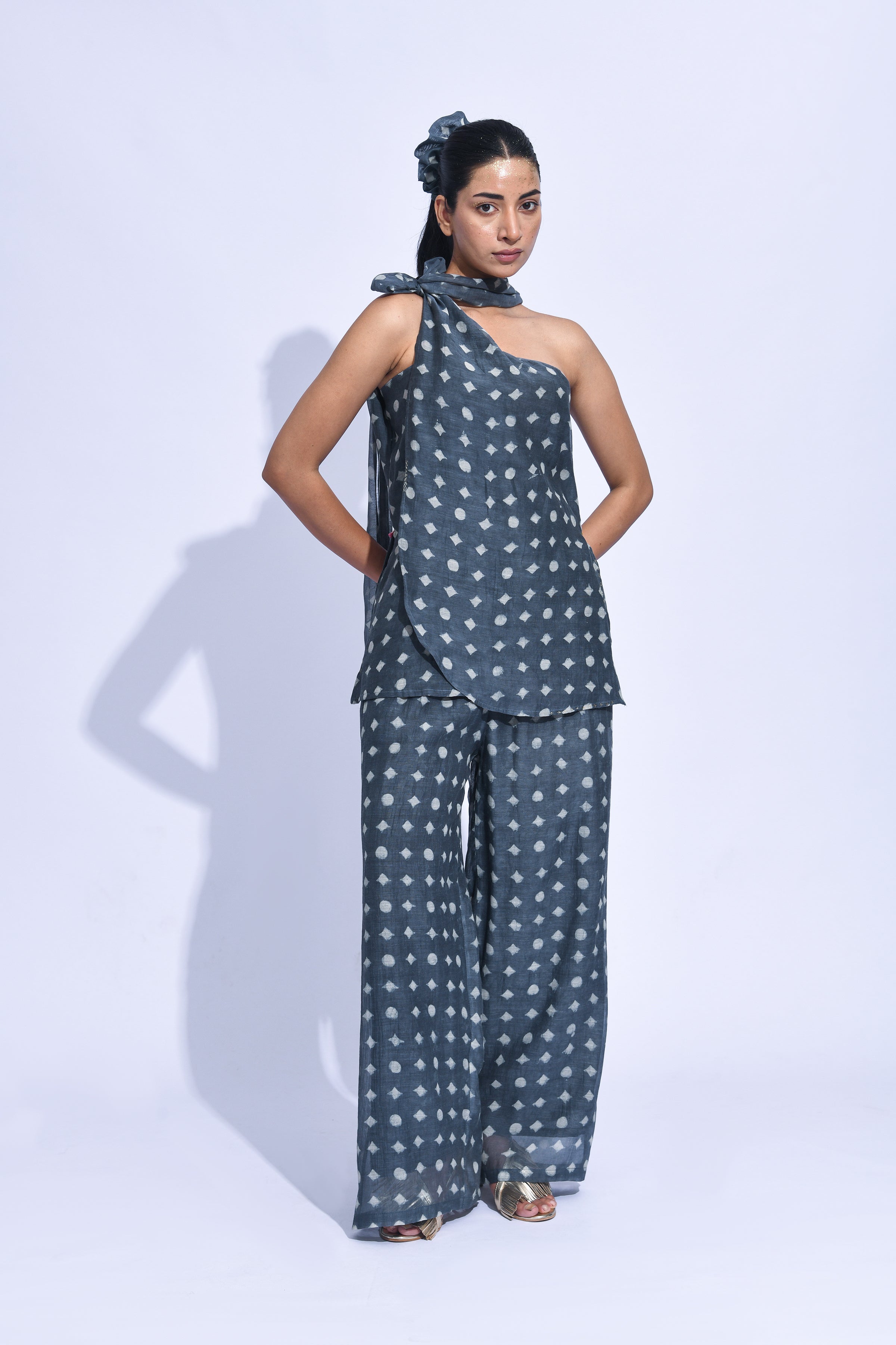 Kala Tama One Shoulder Set