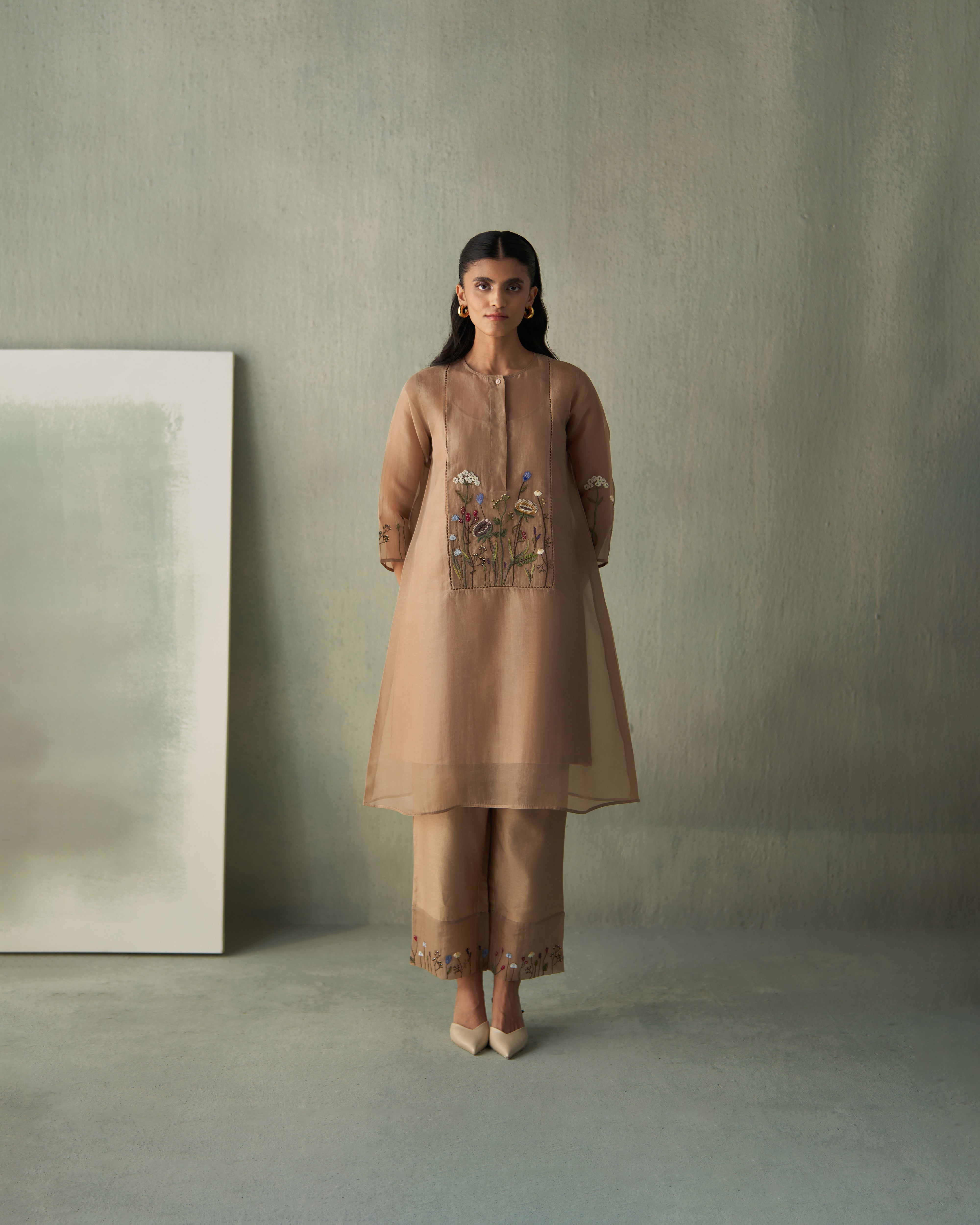 Garden Kurta Set Beige