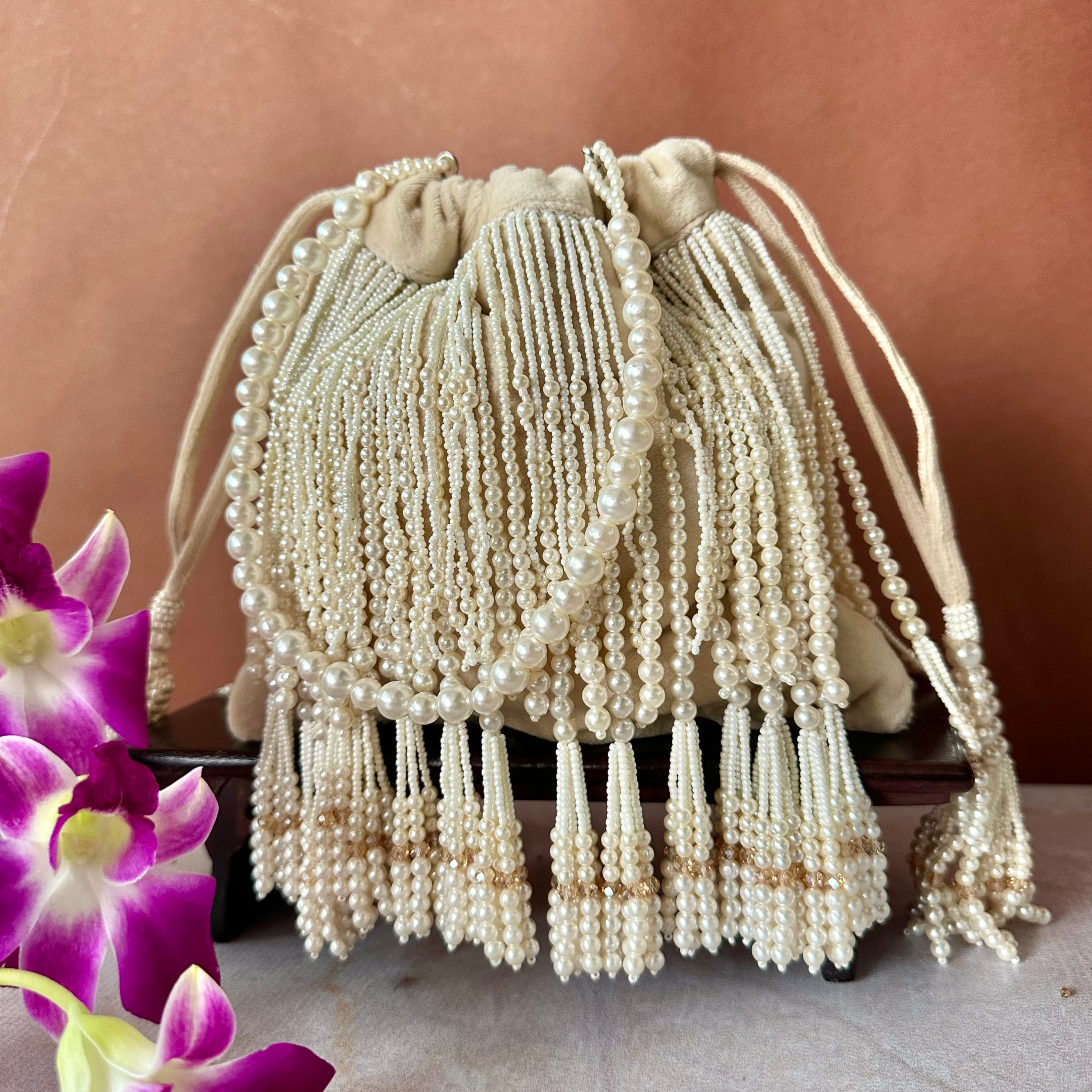 Gilt Tassel Ivory