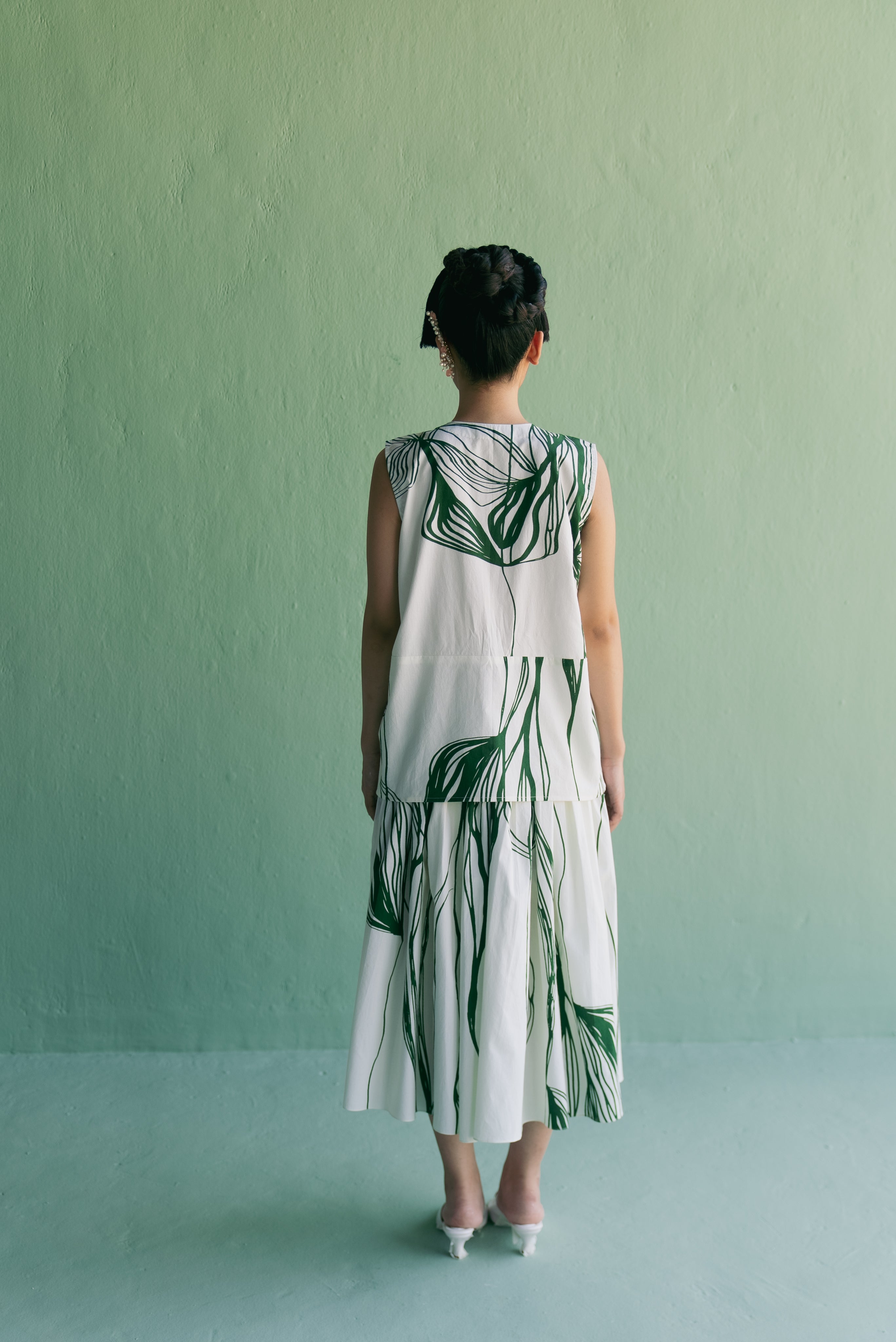 Green Lines Skirt With Waistcoat