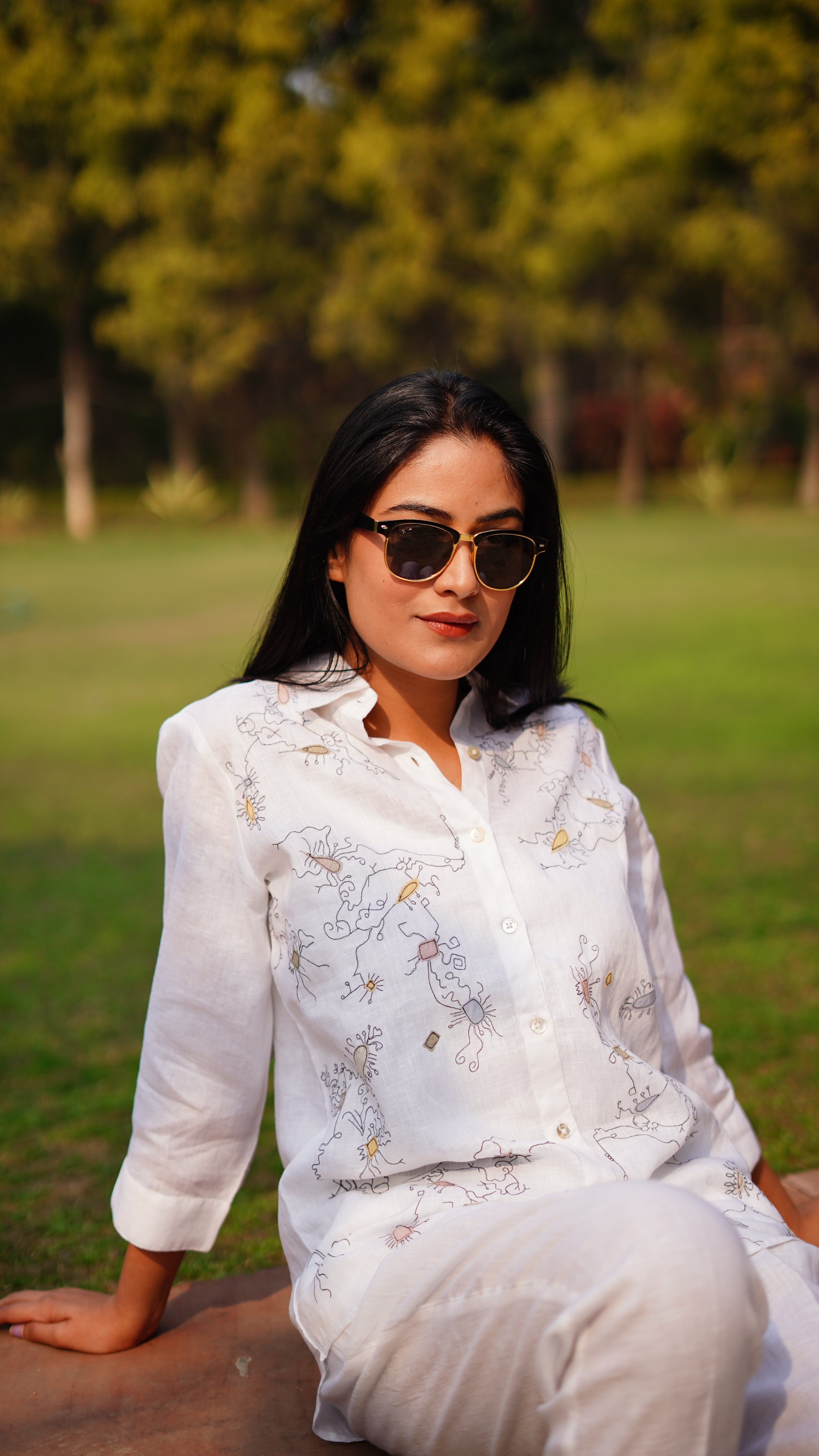 White Scribble Embroidery Long Shirt