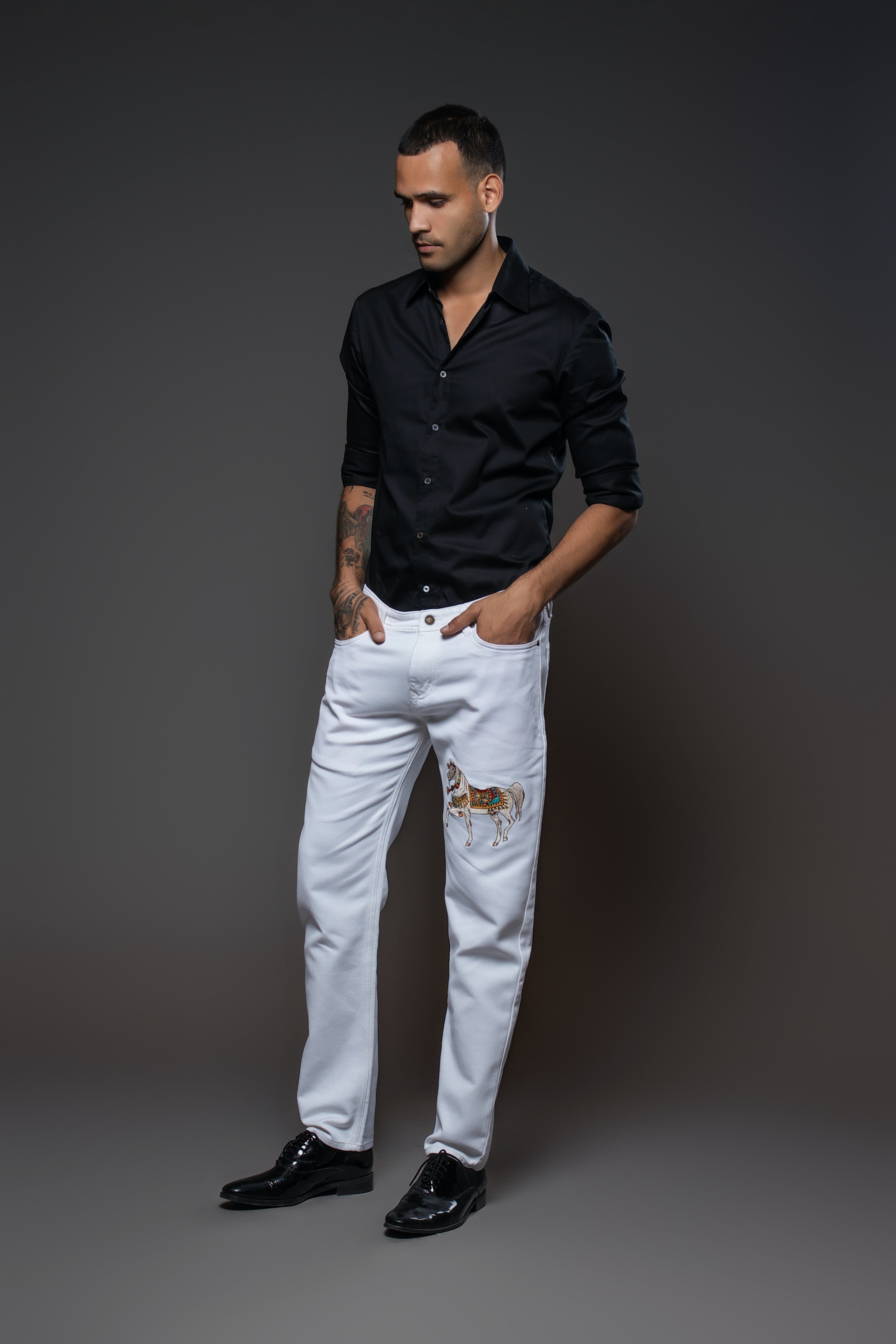 Off White Jeans with full horse embroidery motif