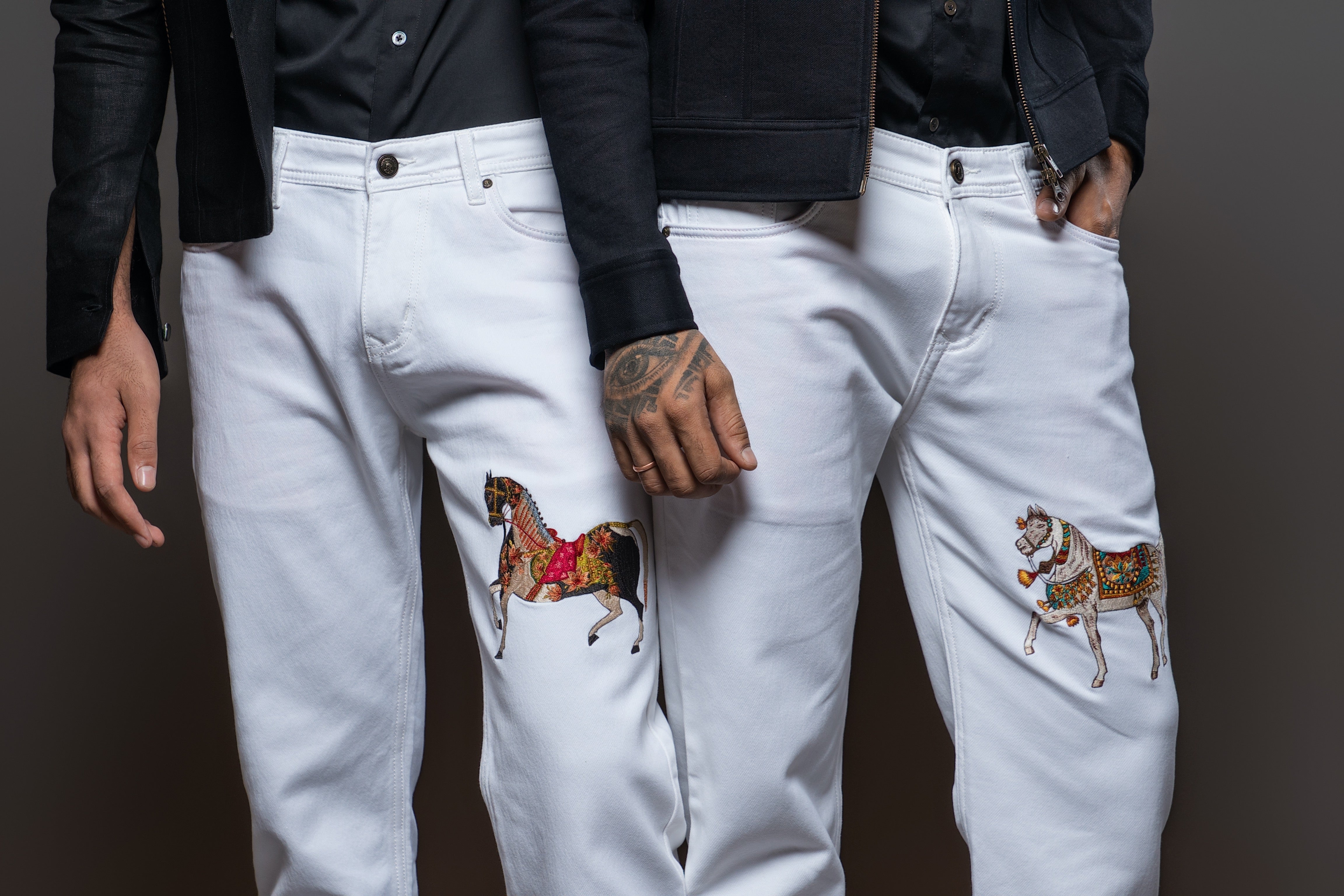 Off White Denim Jeans With Horse embroidery