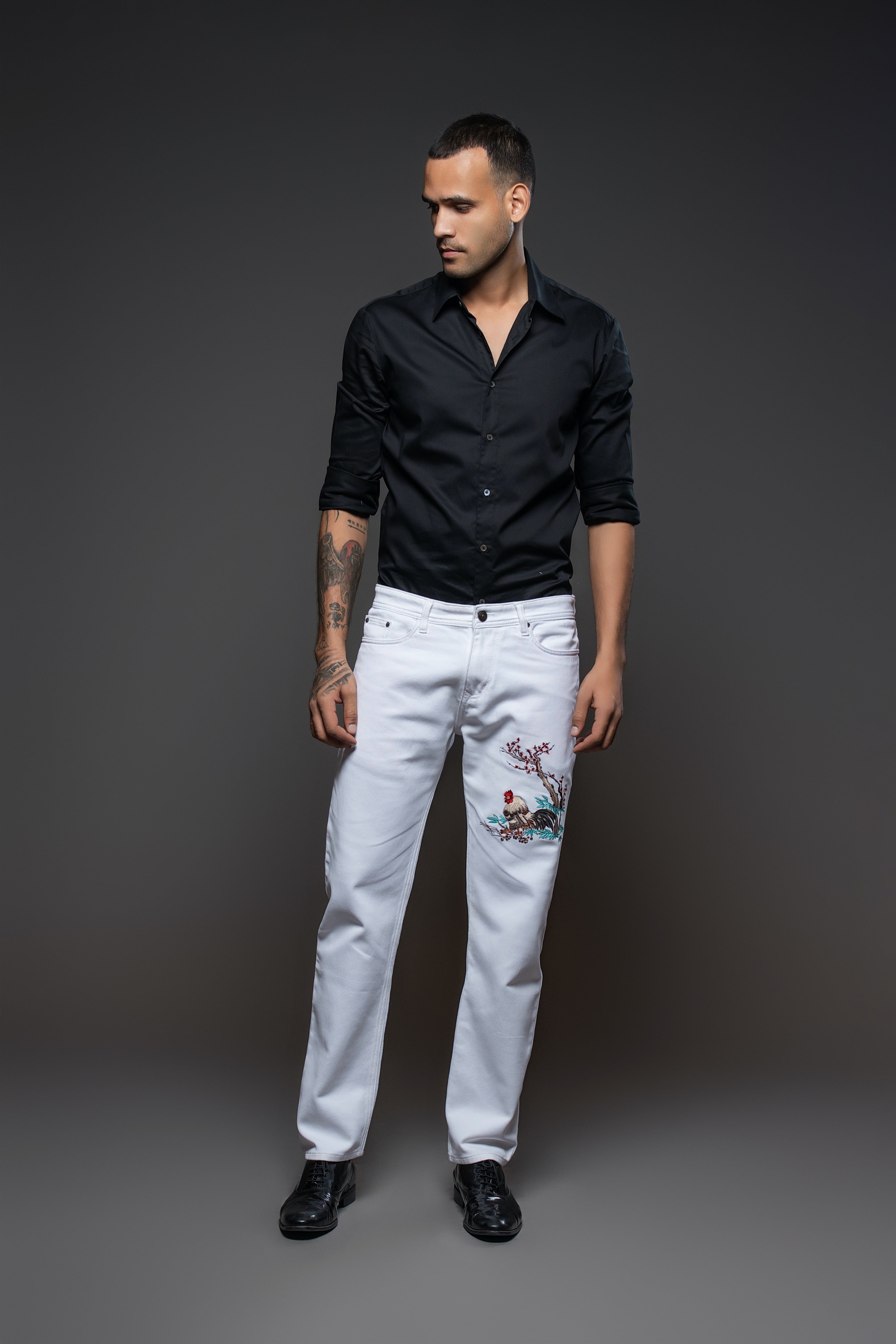 Light Off White Jeans with standing bird embroidery
