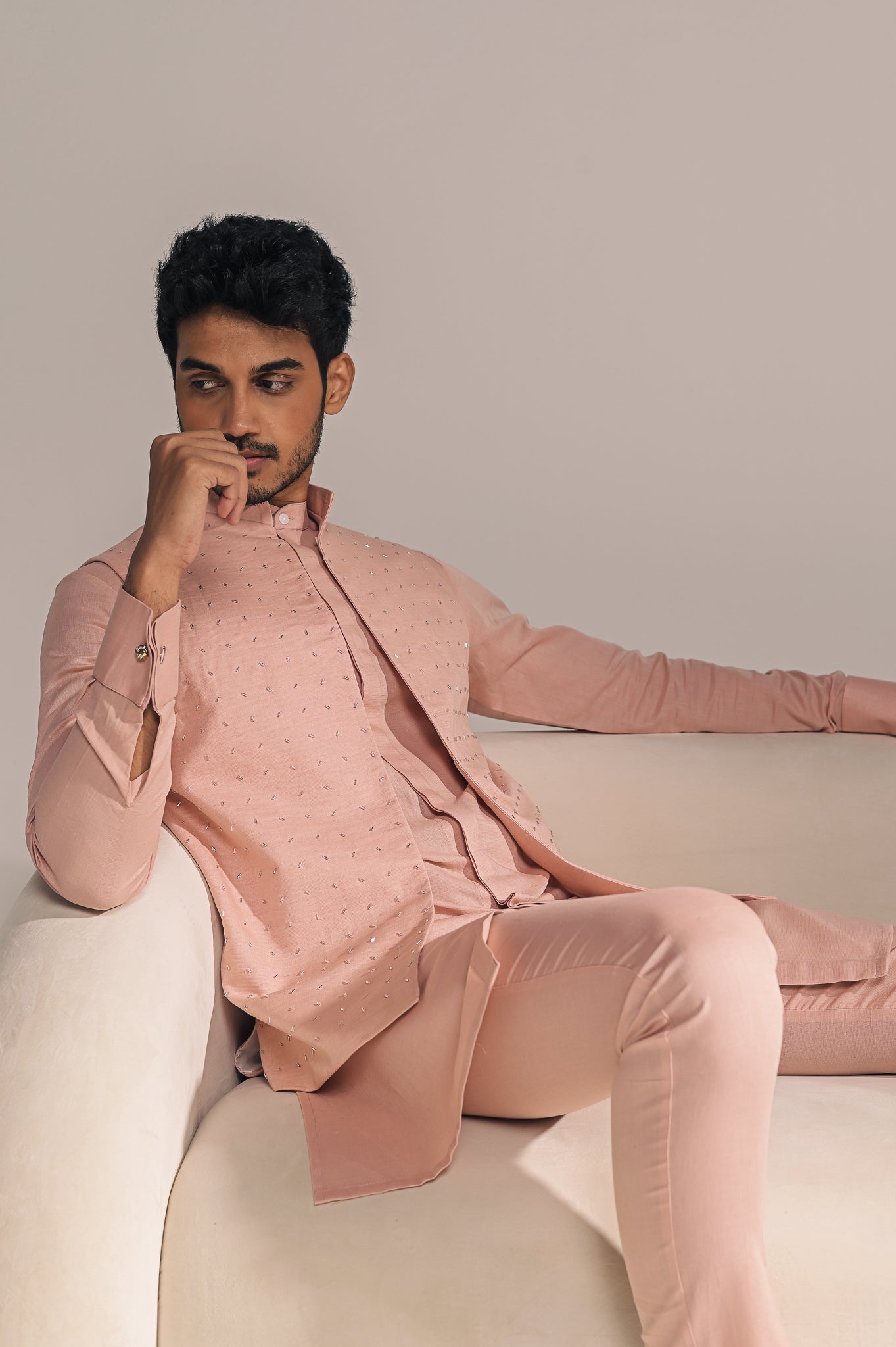 Romeo Embroidered Bundi With Kurta Set