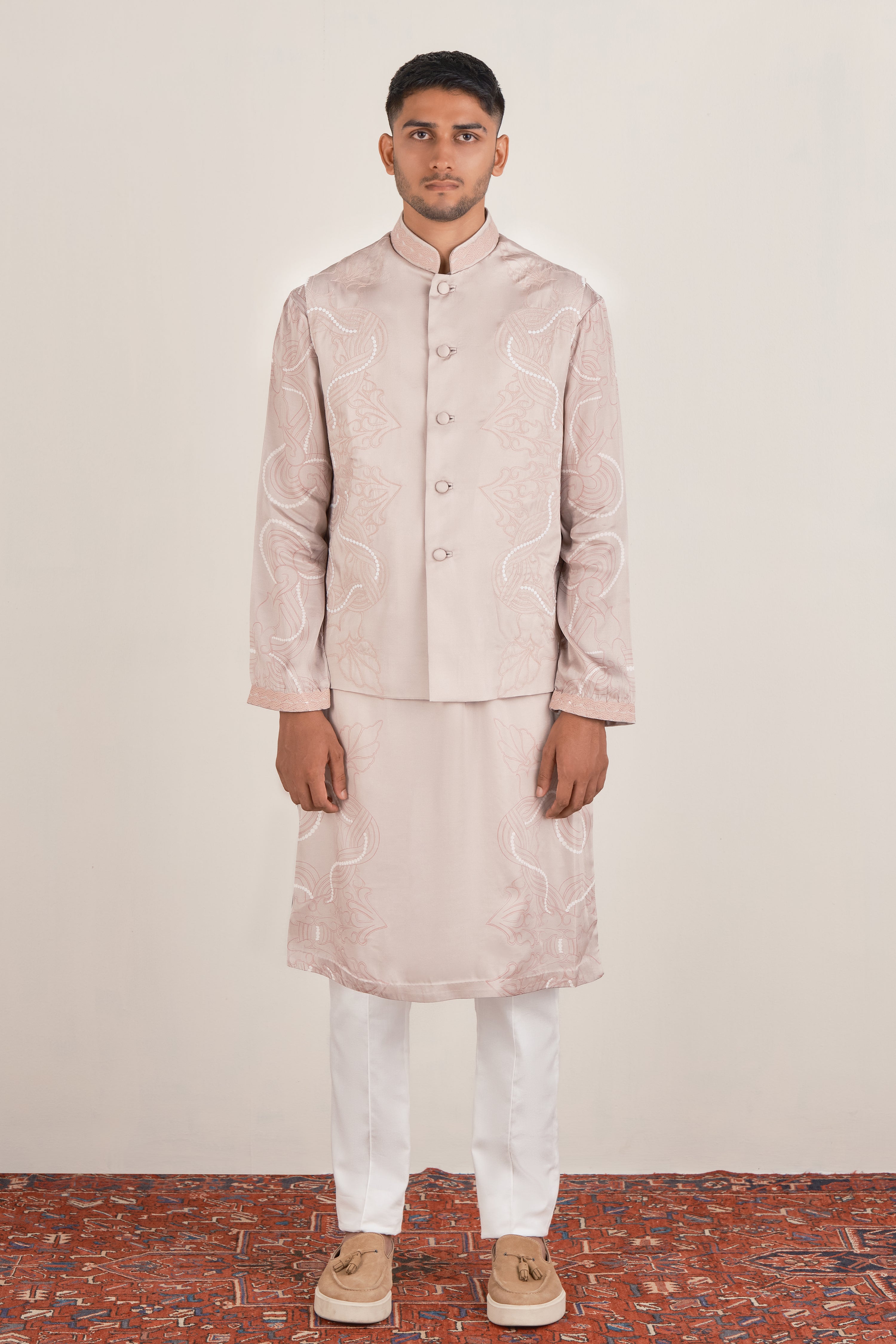 Queen's Necklace Kurta