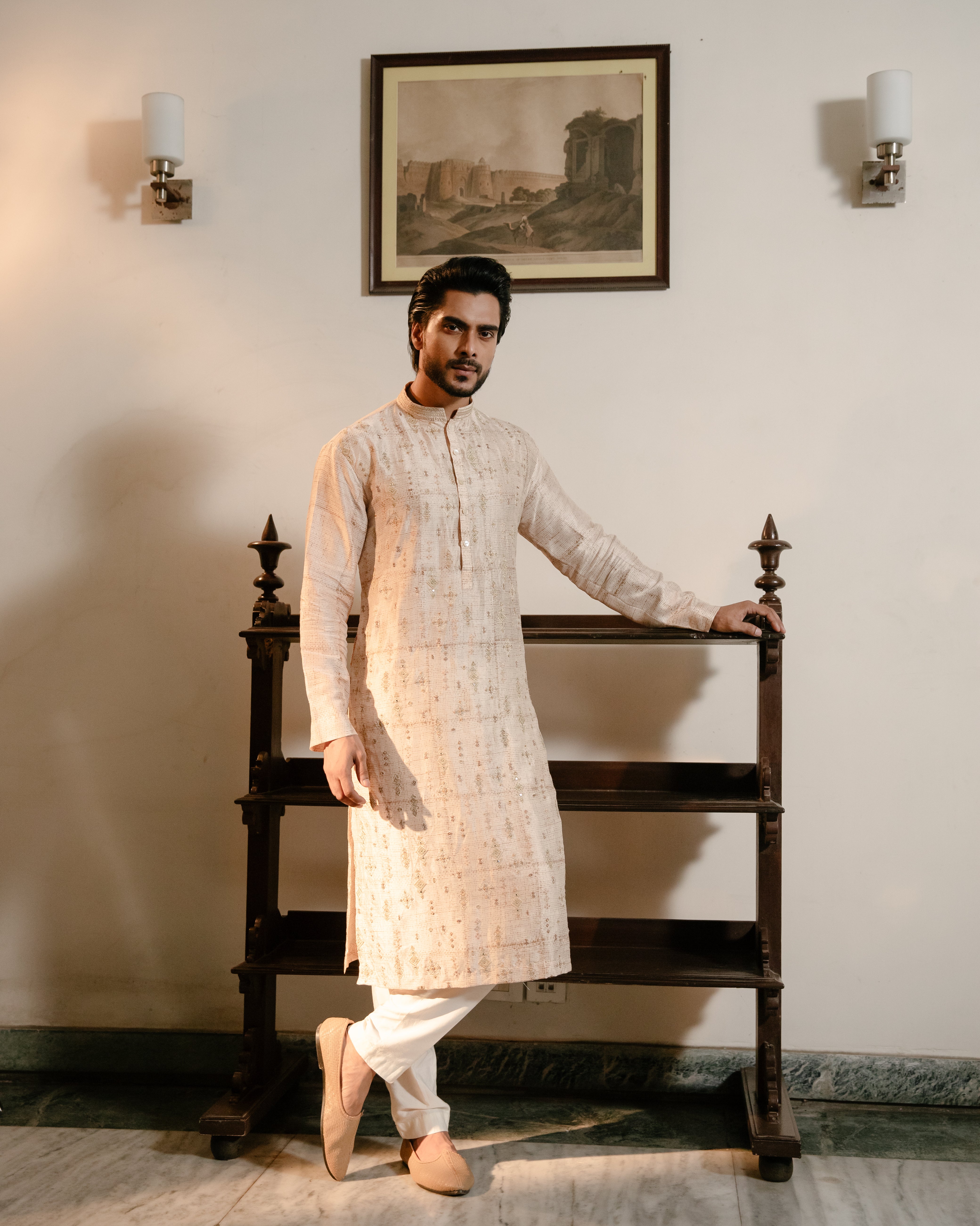 Jalsa Deatiled Embroidered Kurta