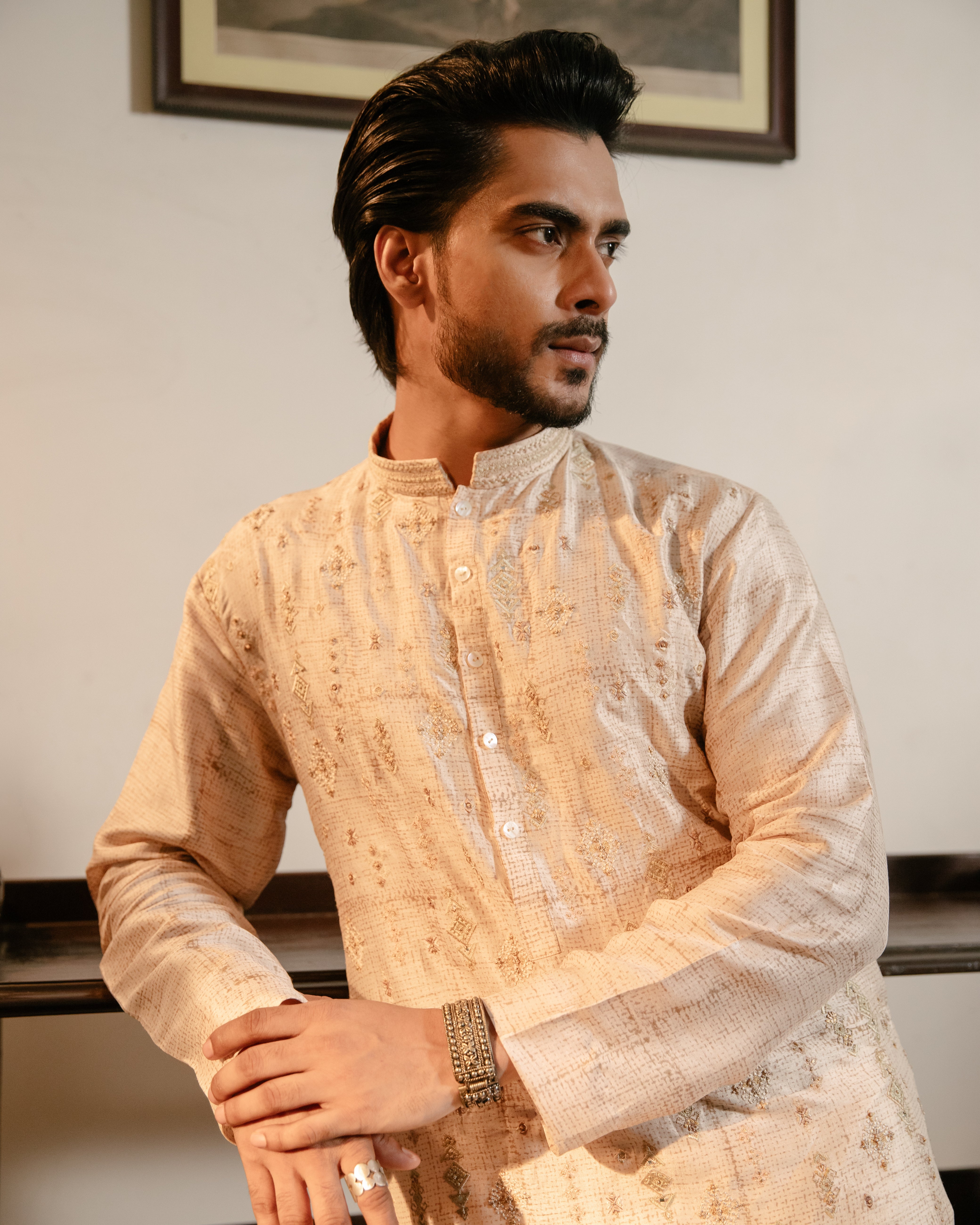 Jalsa Deatiled Embroidered Kurta