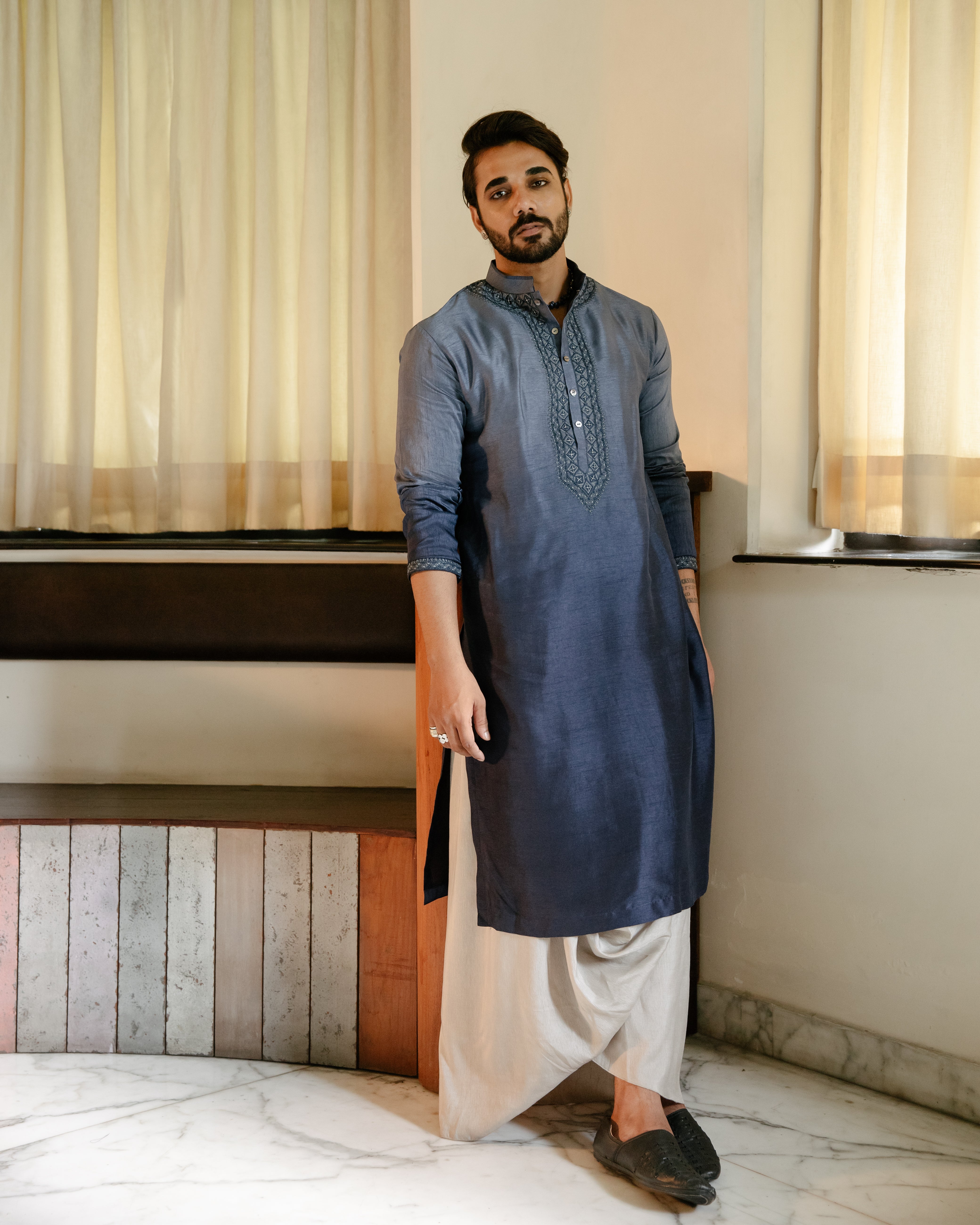 Firdaus Embroidered Kurta