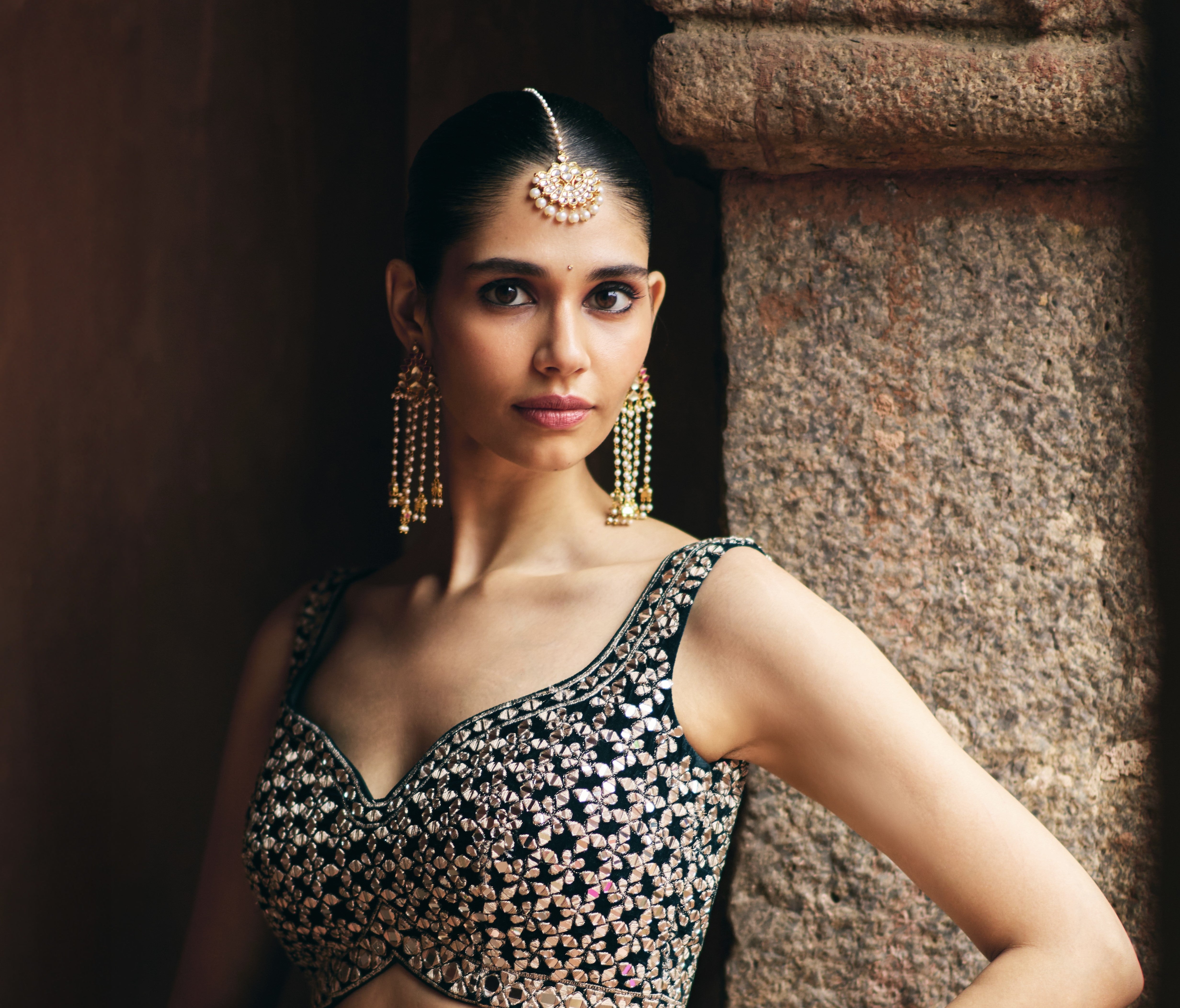 Gold Finish Jadau Tika With Pearls