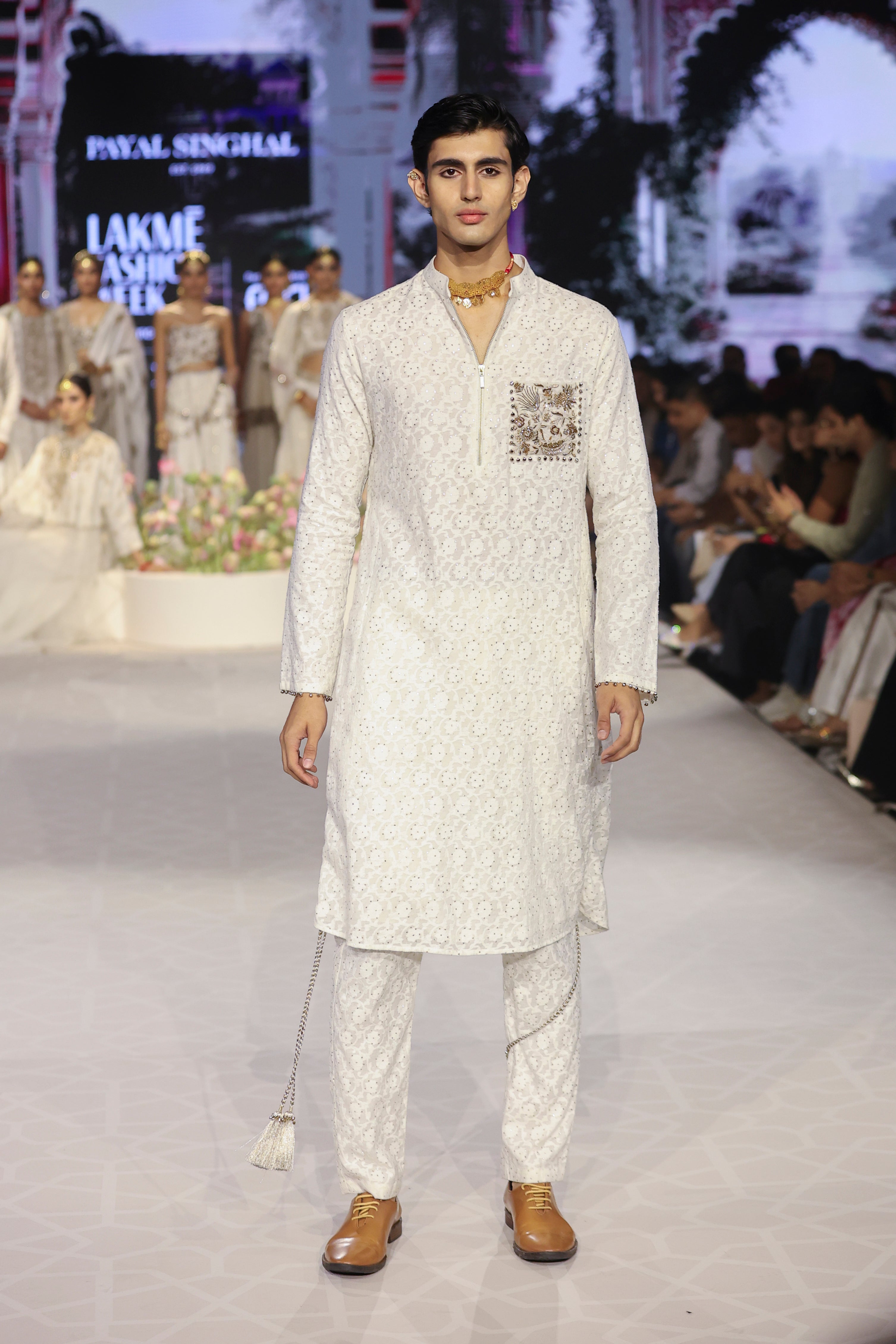 Off White Pocket Embroidered Kurta With Pant