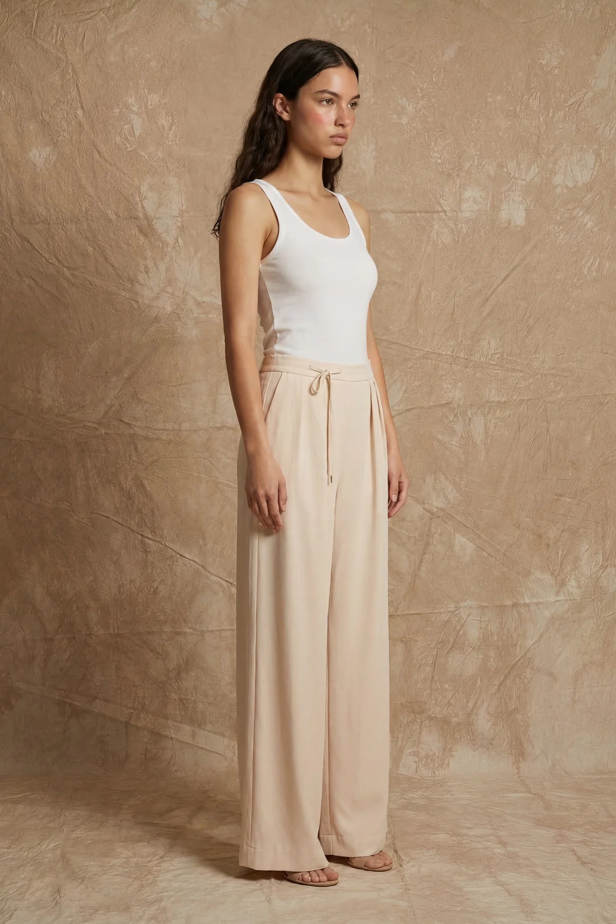 Wide-leg Trouser