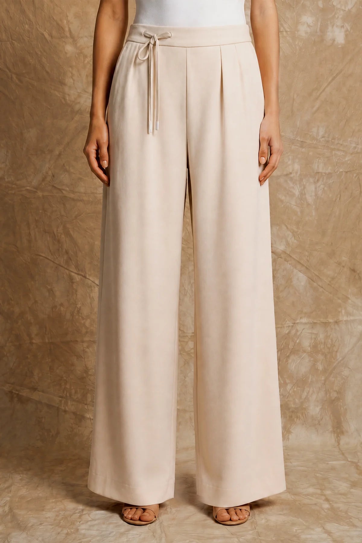 Wide-leg Trouser