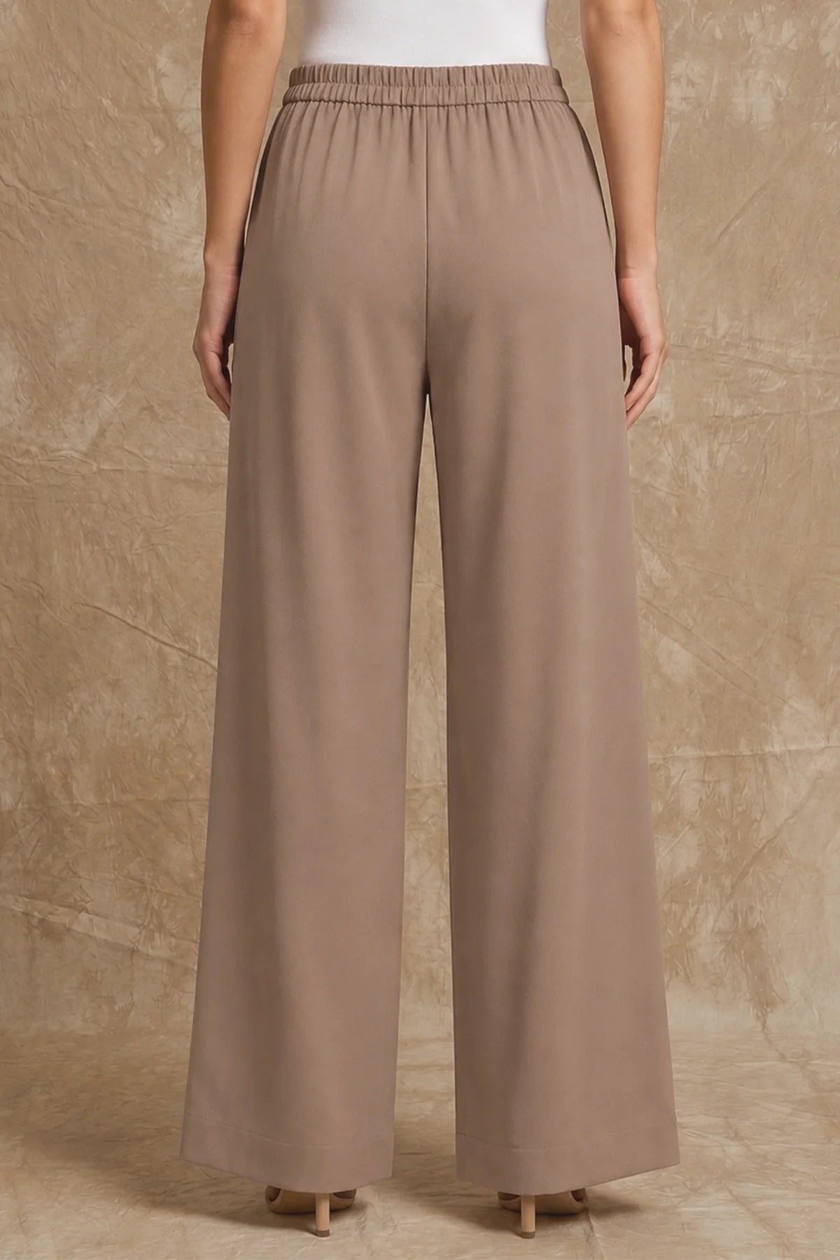 Wide-leg Trouser