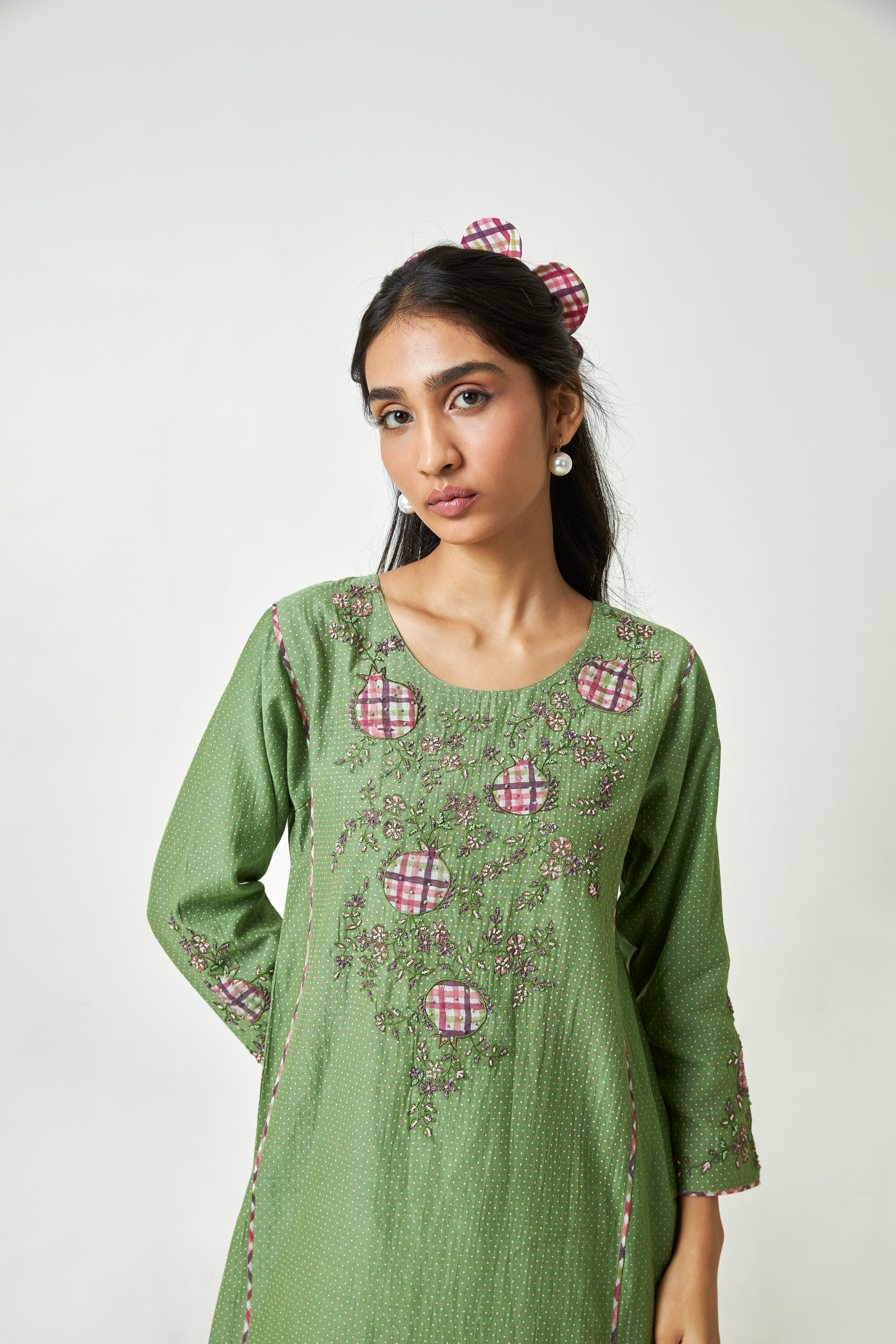 Kiwi Mist Embroidered Kurta Set- Set Of 3