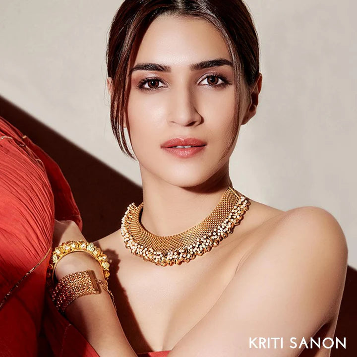 Gold Toned Mesh Necklace