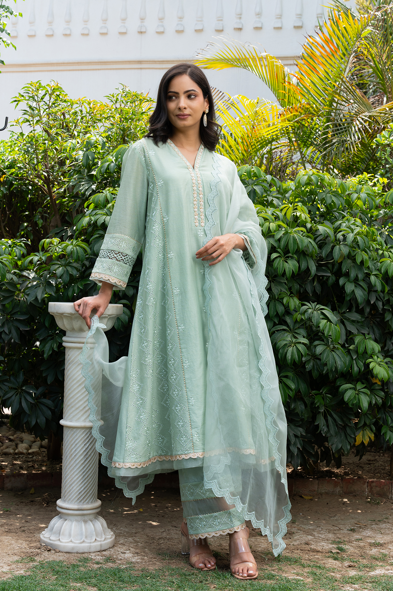 Buti Embroidered Panelled Kurta Set