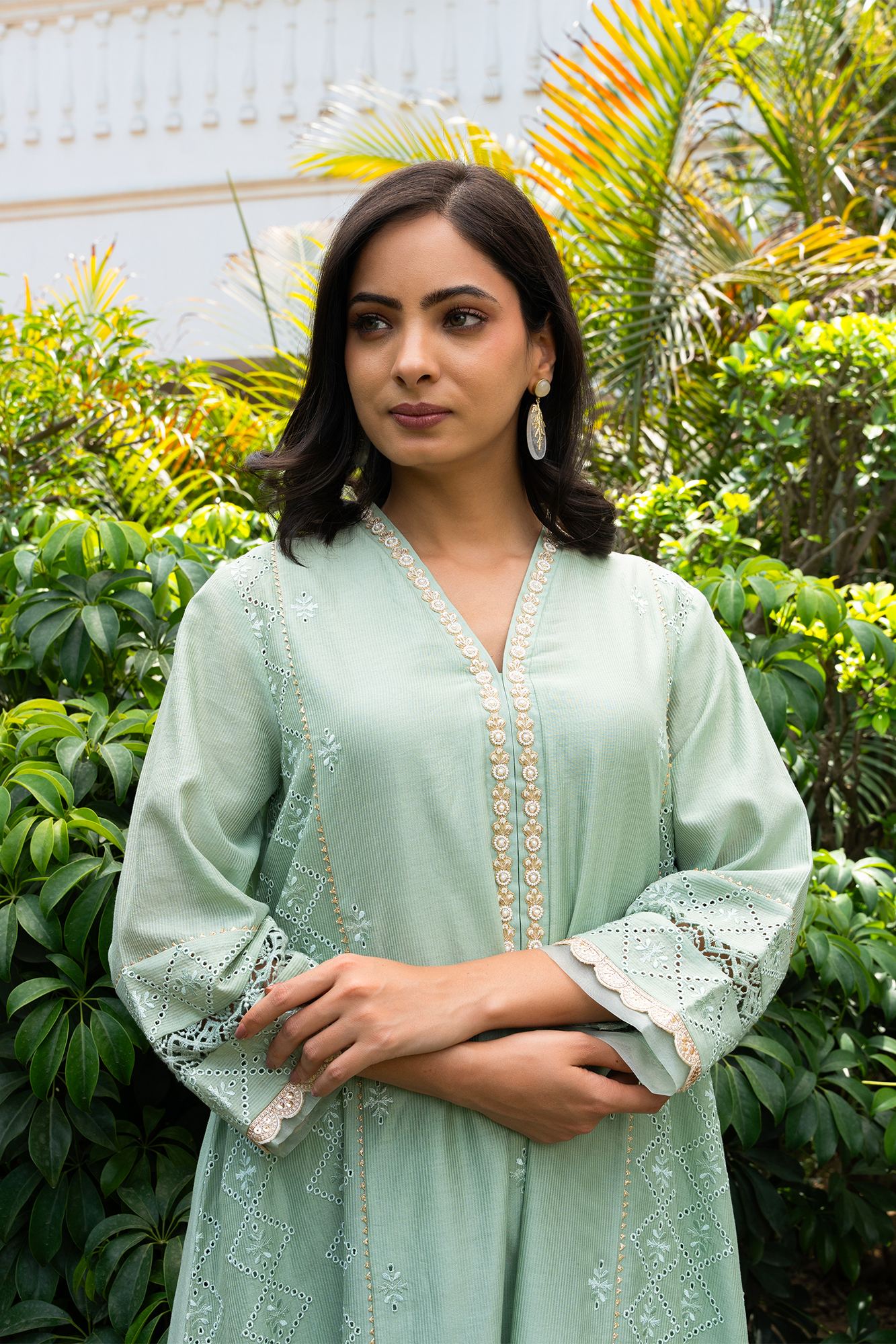 Buti Embroidered Panelled Kurta Set