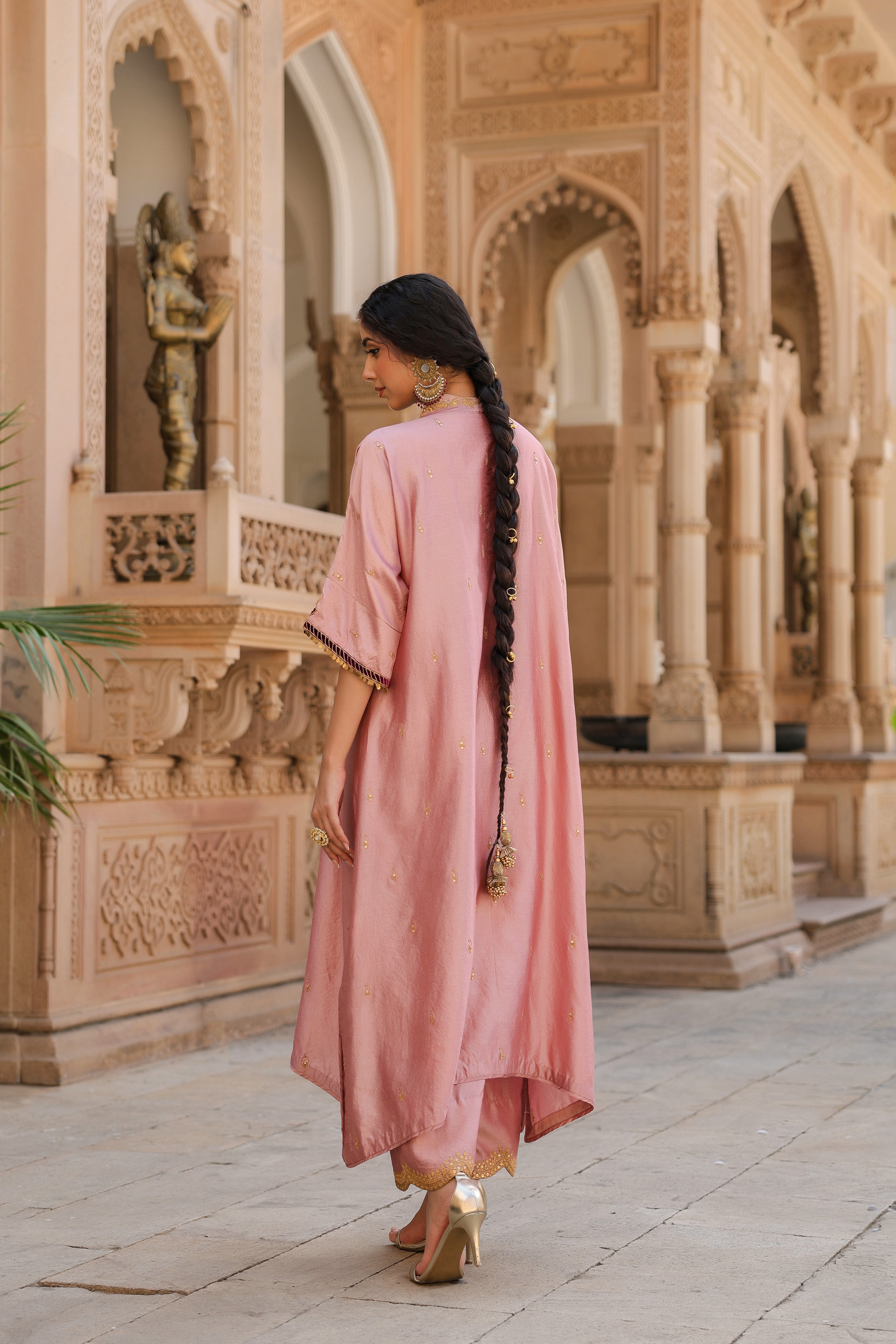 Light Pink Riwayat Kaftan Set